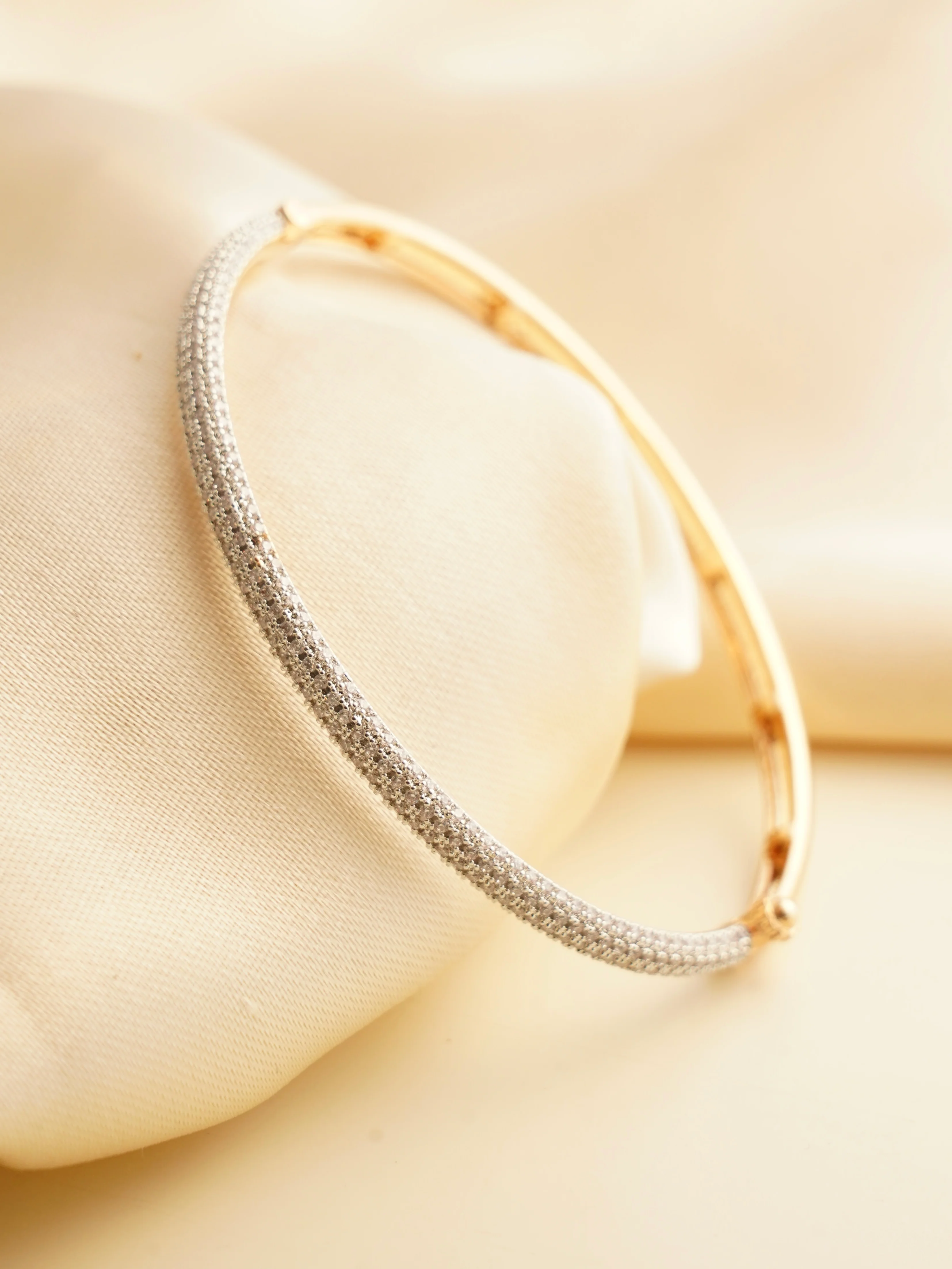Saanvi Diamond Bracelet - Image 3