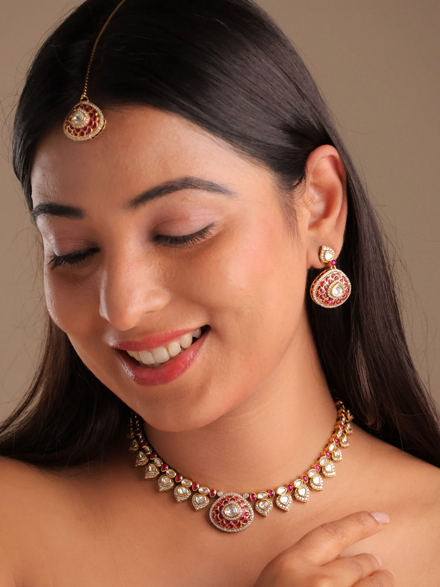 Aaranya Classic Kundan Choker Set