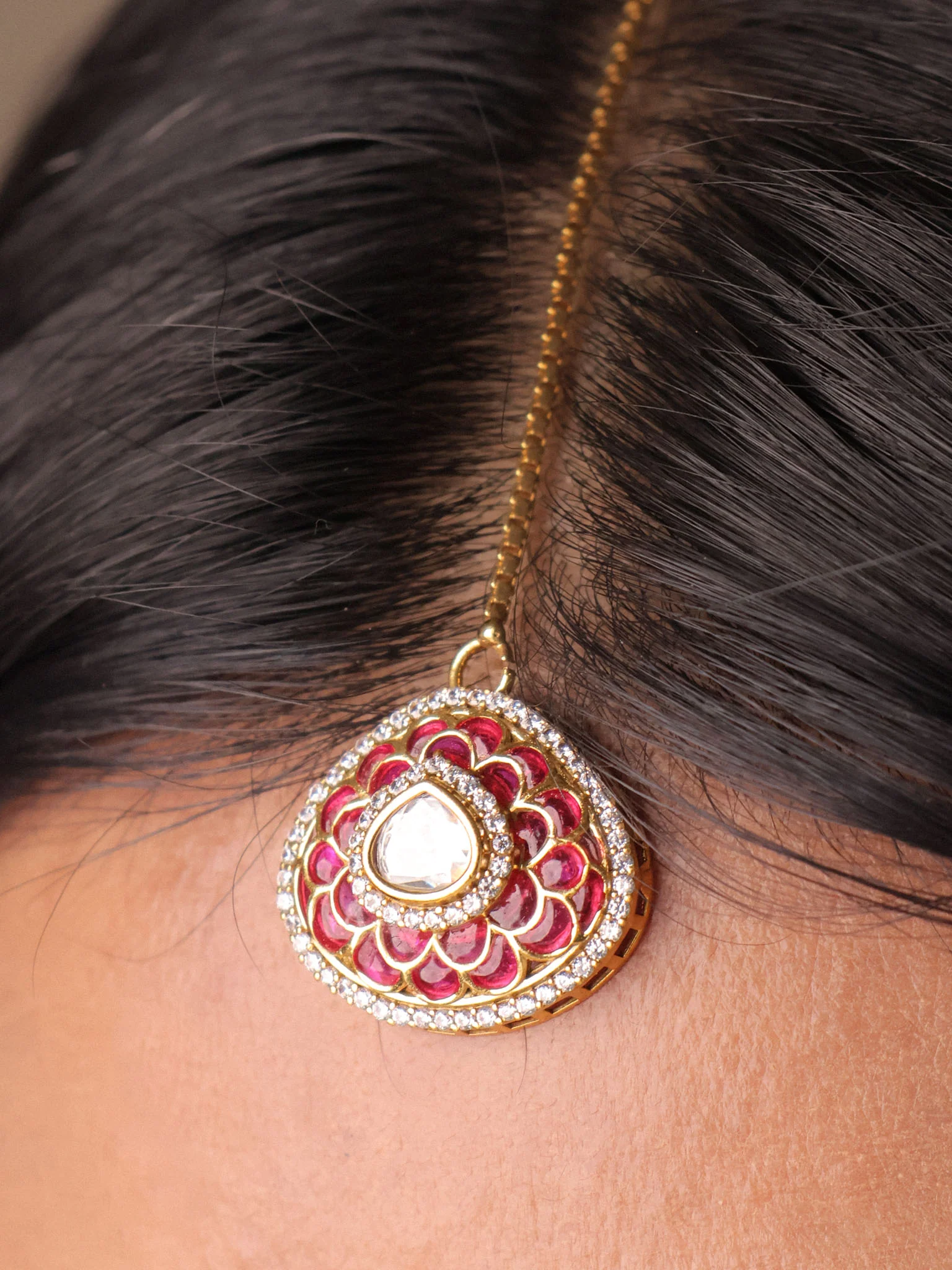 Aaranya Classic Kundan Choker Set - Image 4