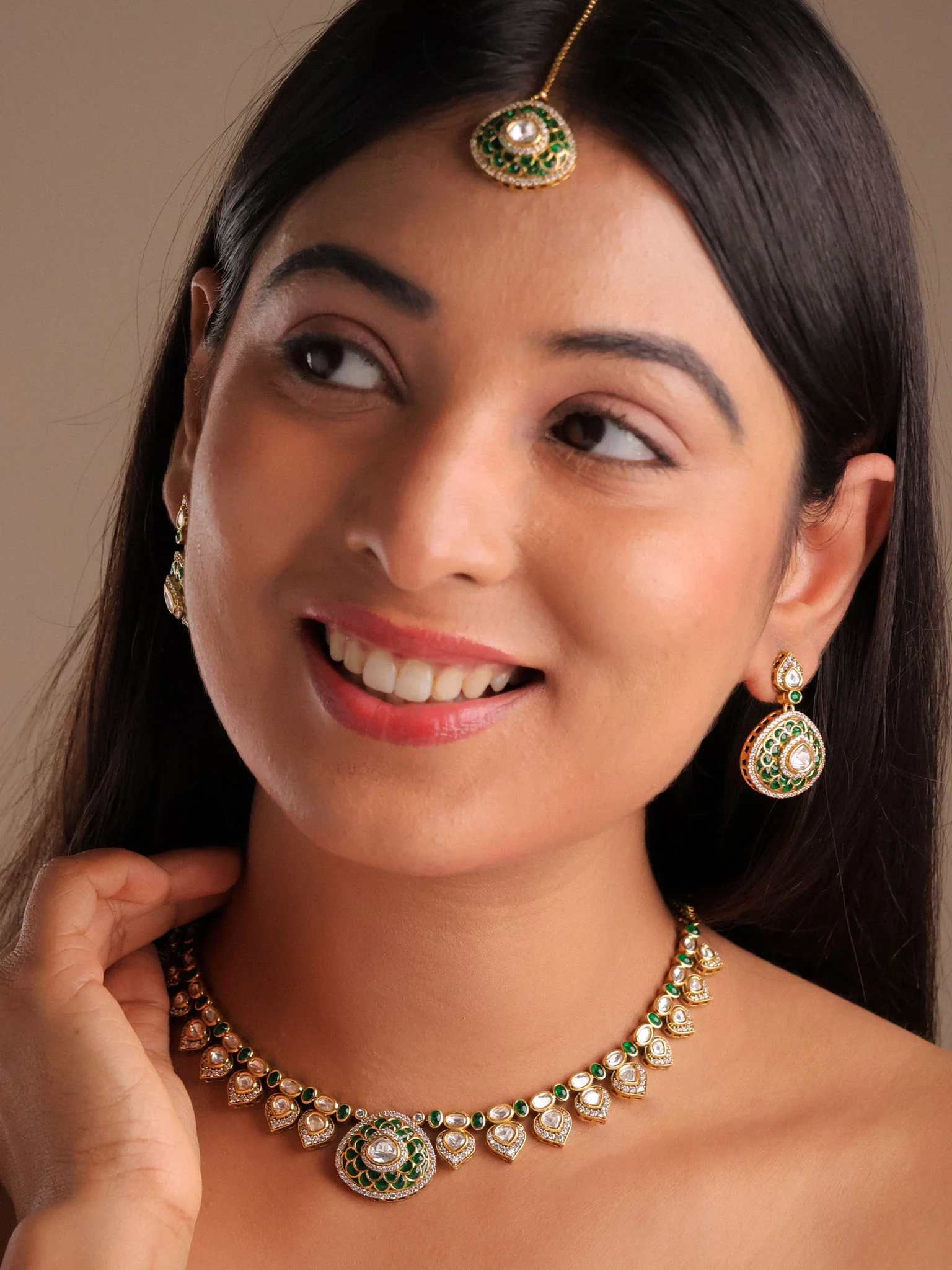 Aaranya Classic Kundan Choker Set - Image 5