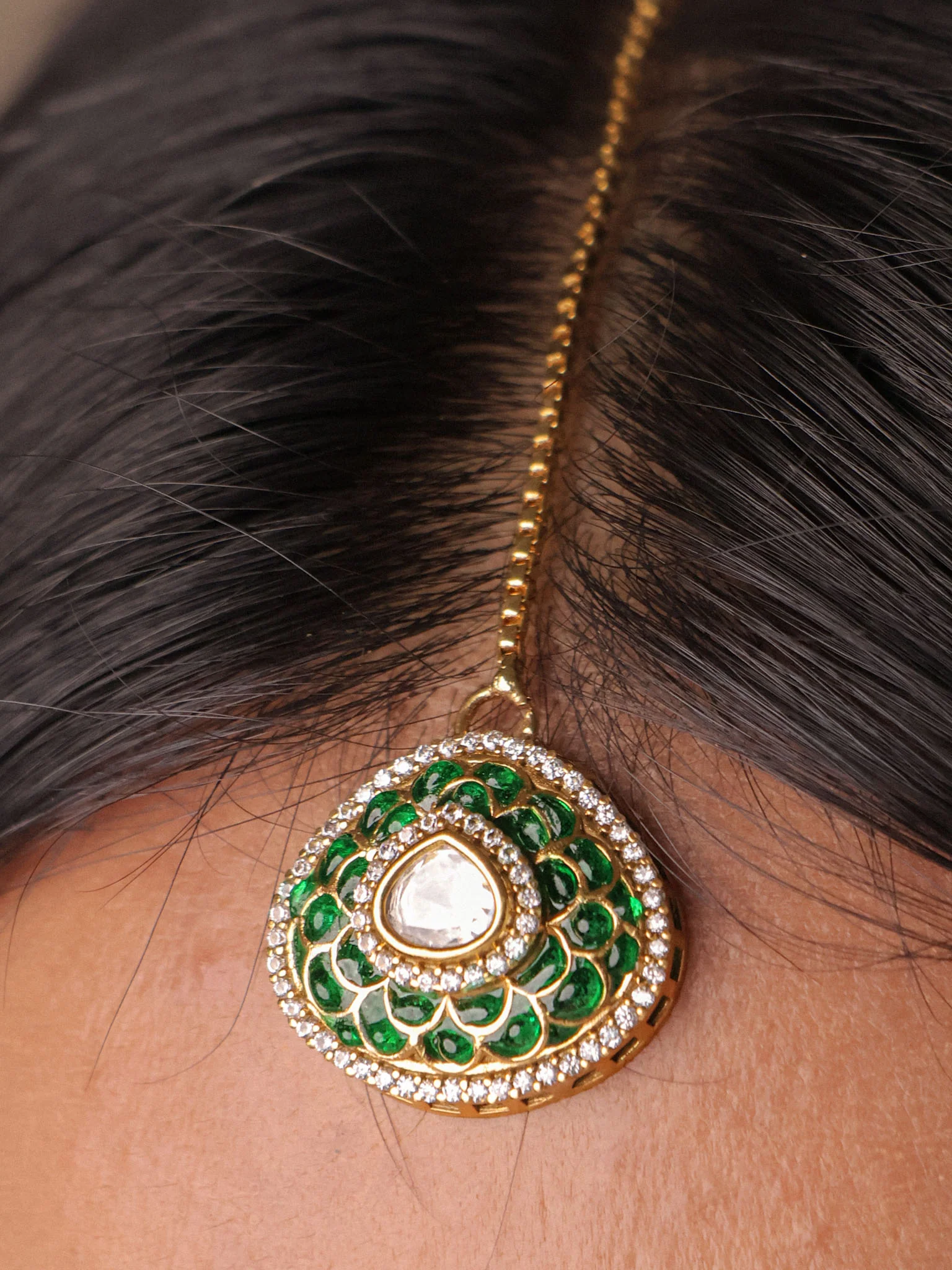 Aaranya Classic Kundan Choker Set - Image 8