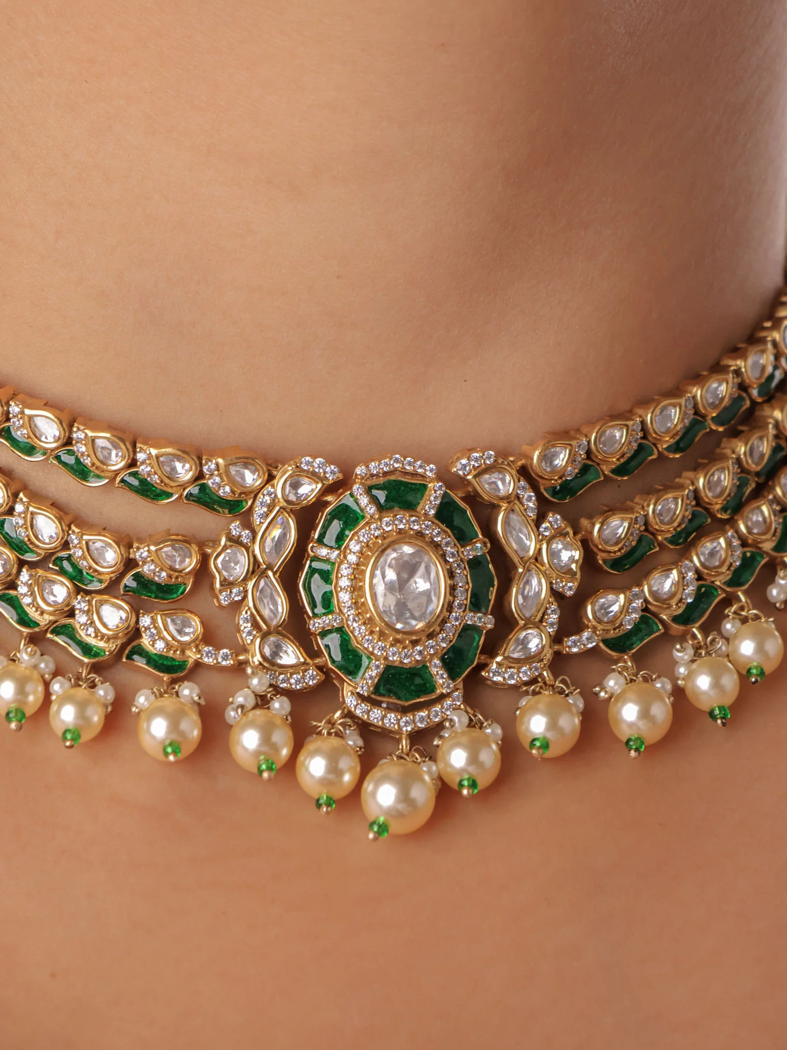Aarohi Emerald Kundan Choker Set - Image 2
