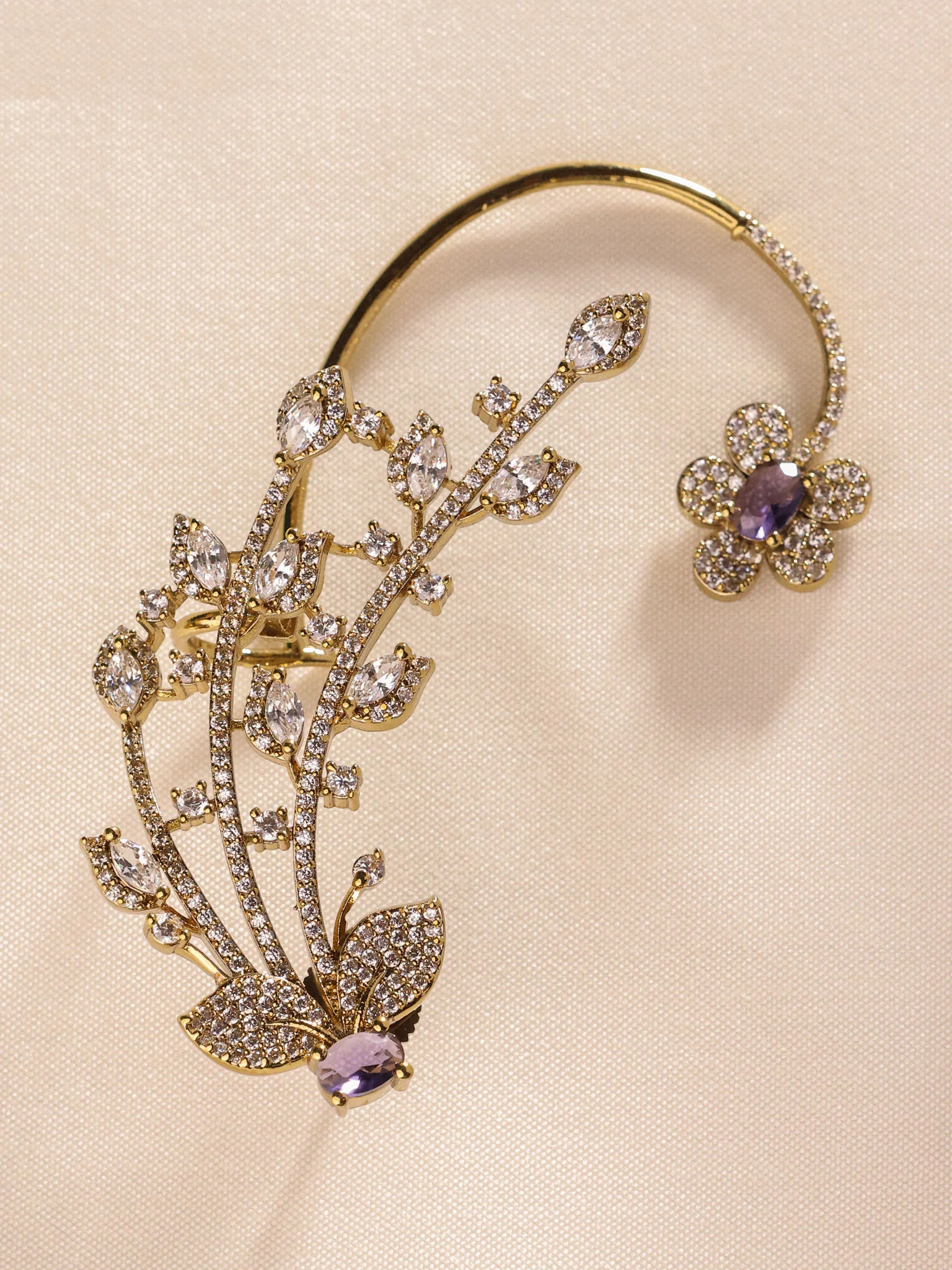 Aarohi Noor Ear Cuff - Image 5