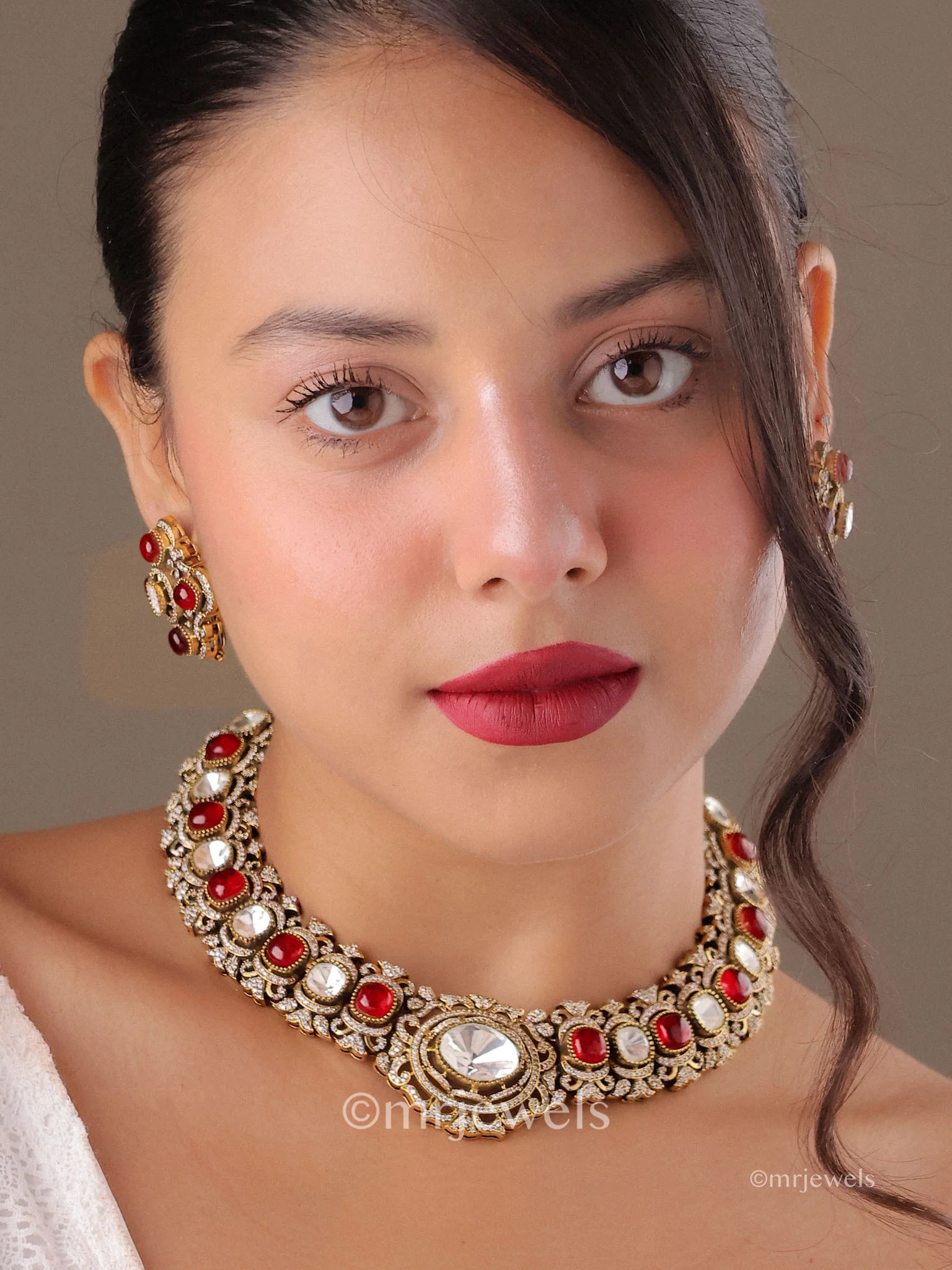 Aarvisha Antique Kundan Choker Set