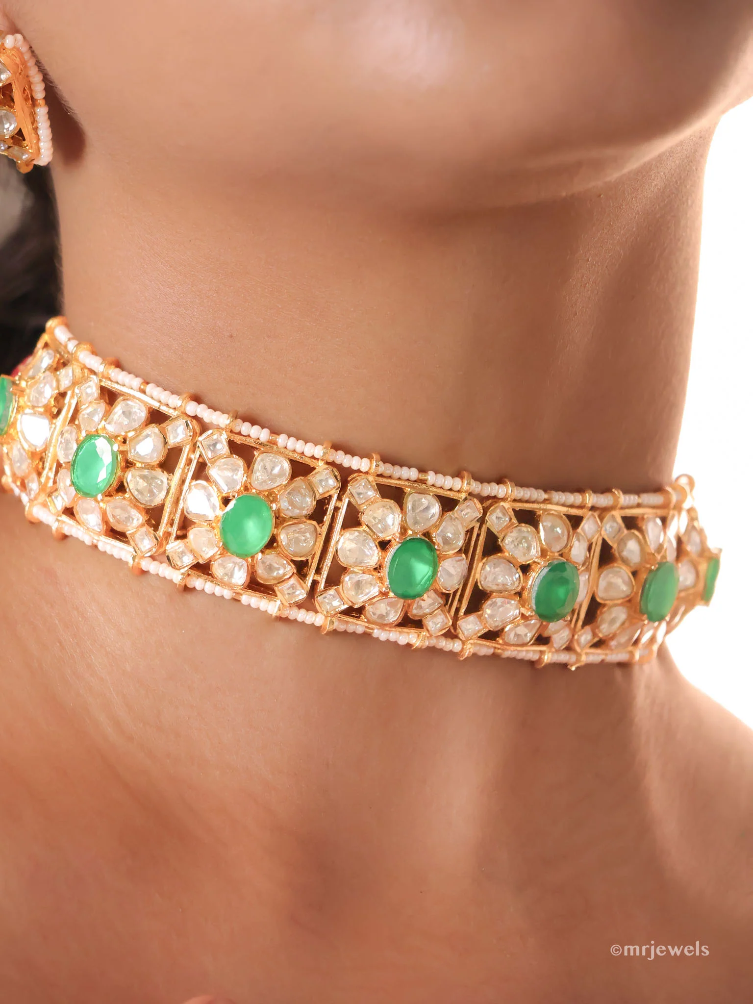 Aarzoo Emerald Polki Grid Choker Set (with Studs) - Image 2