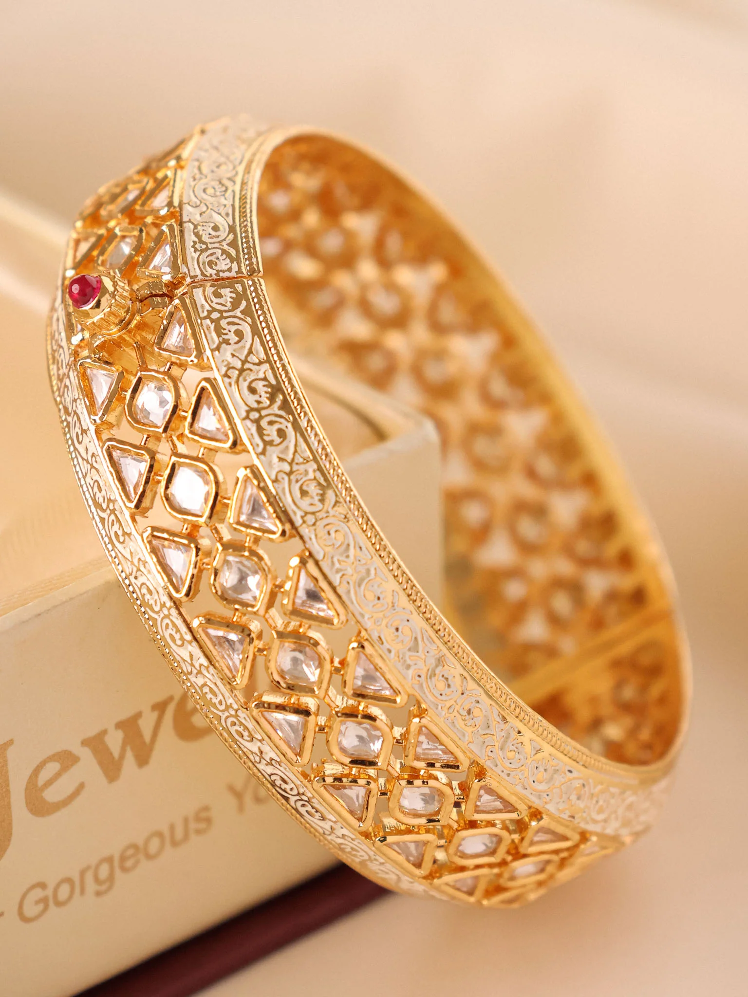 Advika Royal Polki Jadau Bangles - Image 2