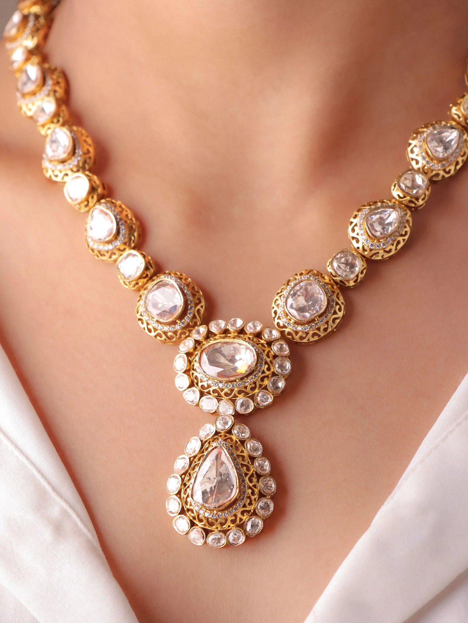 Afsana Polki Pendant Necklace Set - Image 2