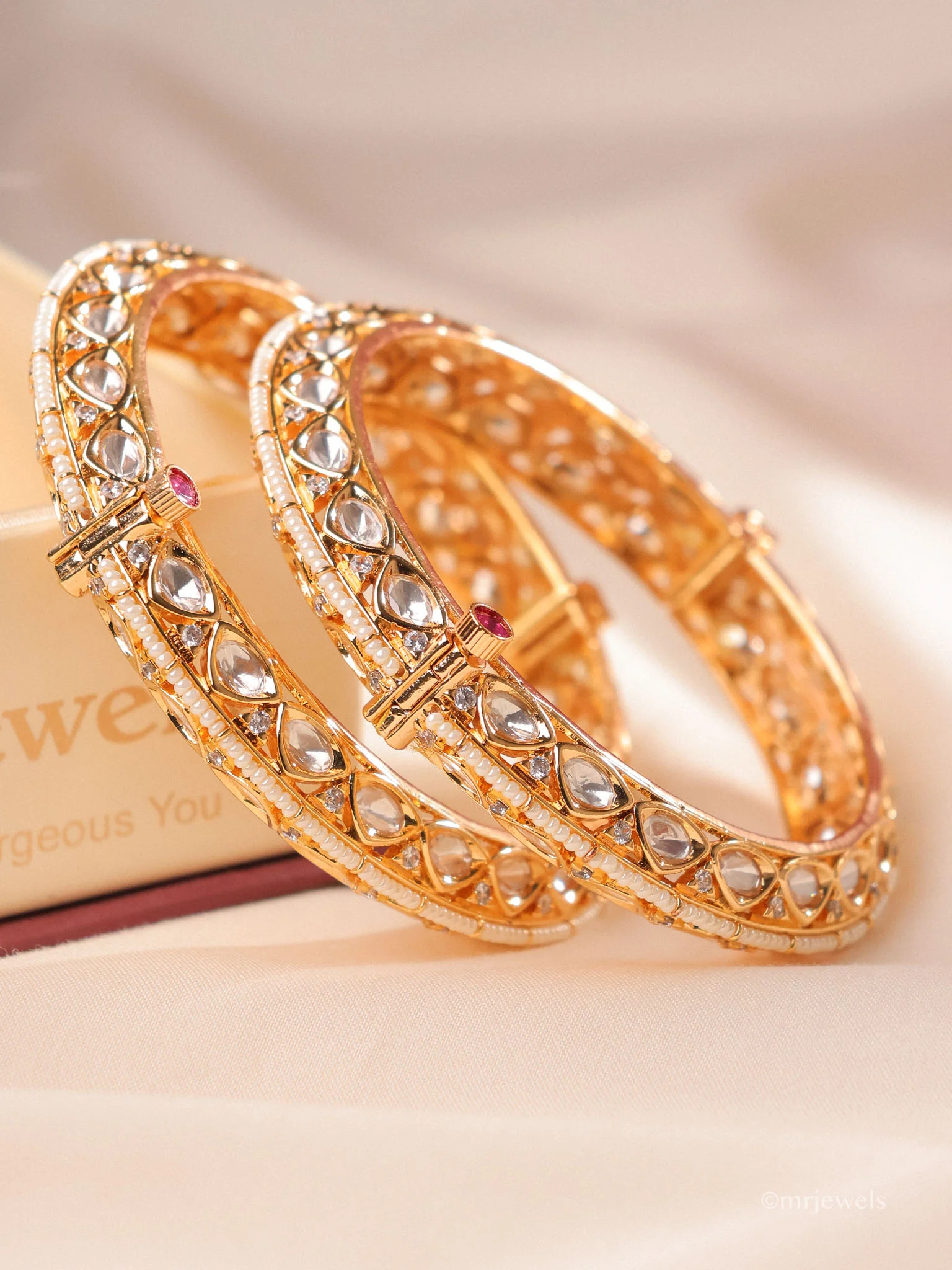 Alankara Kundan Pearl Bangles