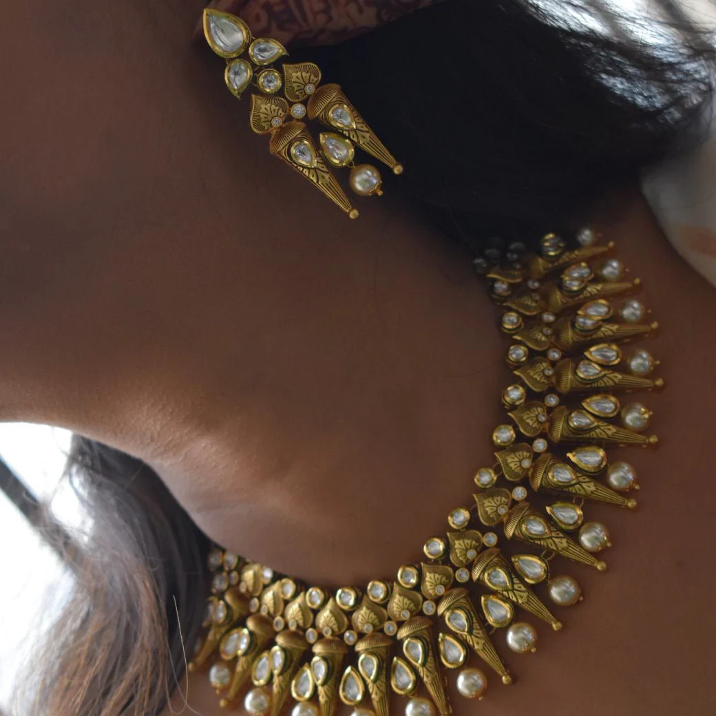 Antique  Royal Heritage Necklace Set - Image 5