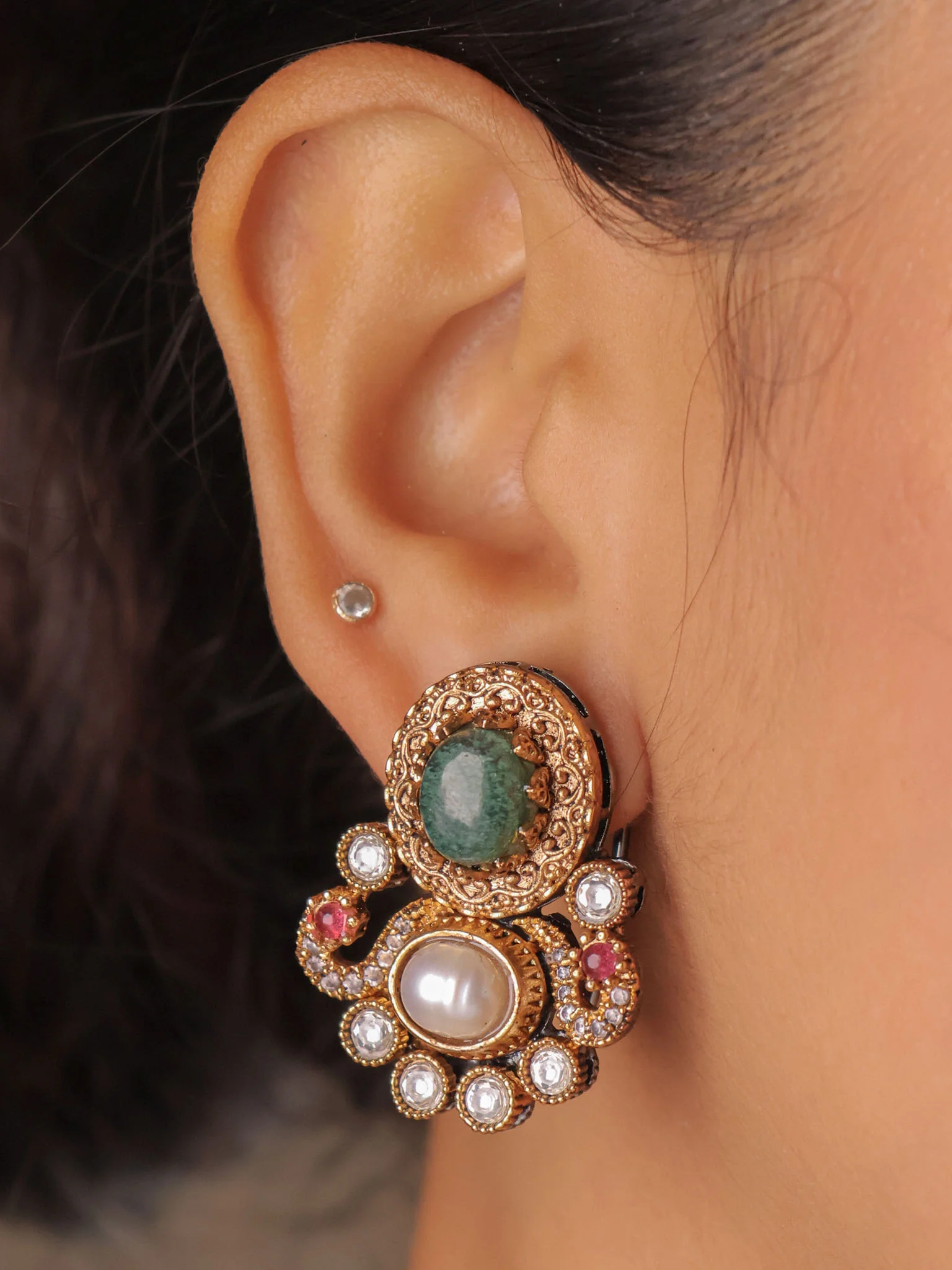 Antique Gold Navratna Stone Choker with Matching Earrings - Image 3