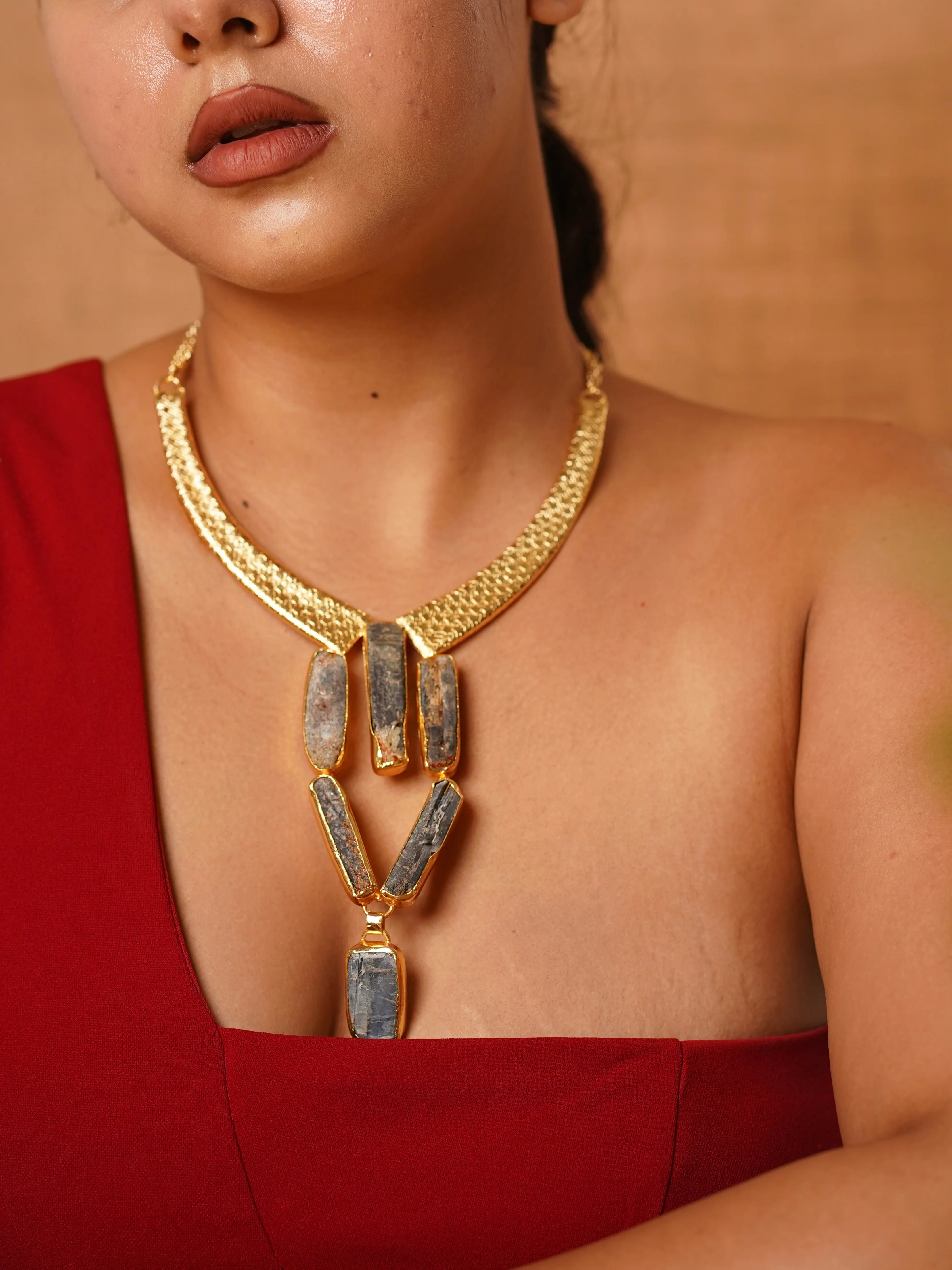 Apatite Luxe Raw-Stone Collar Necklace