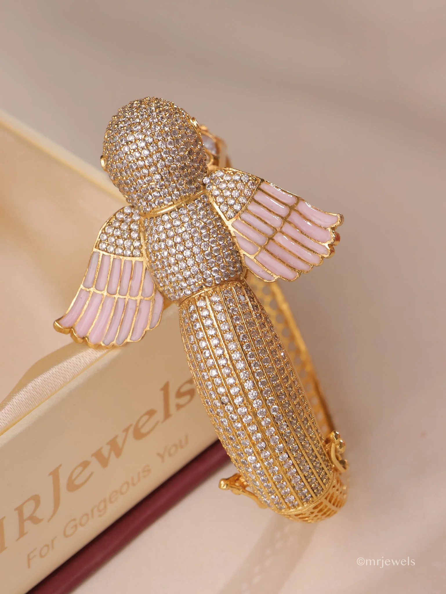 Arinya Statement Bird Kundan Bangle - Image 7