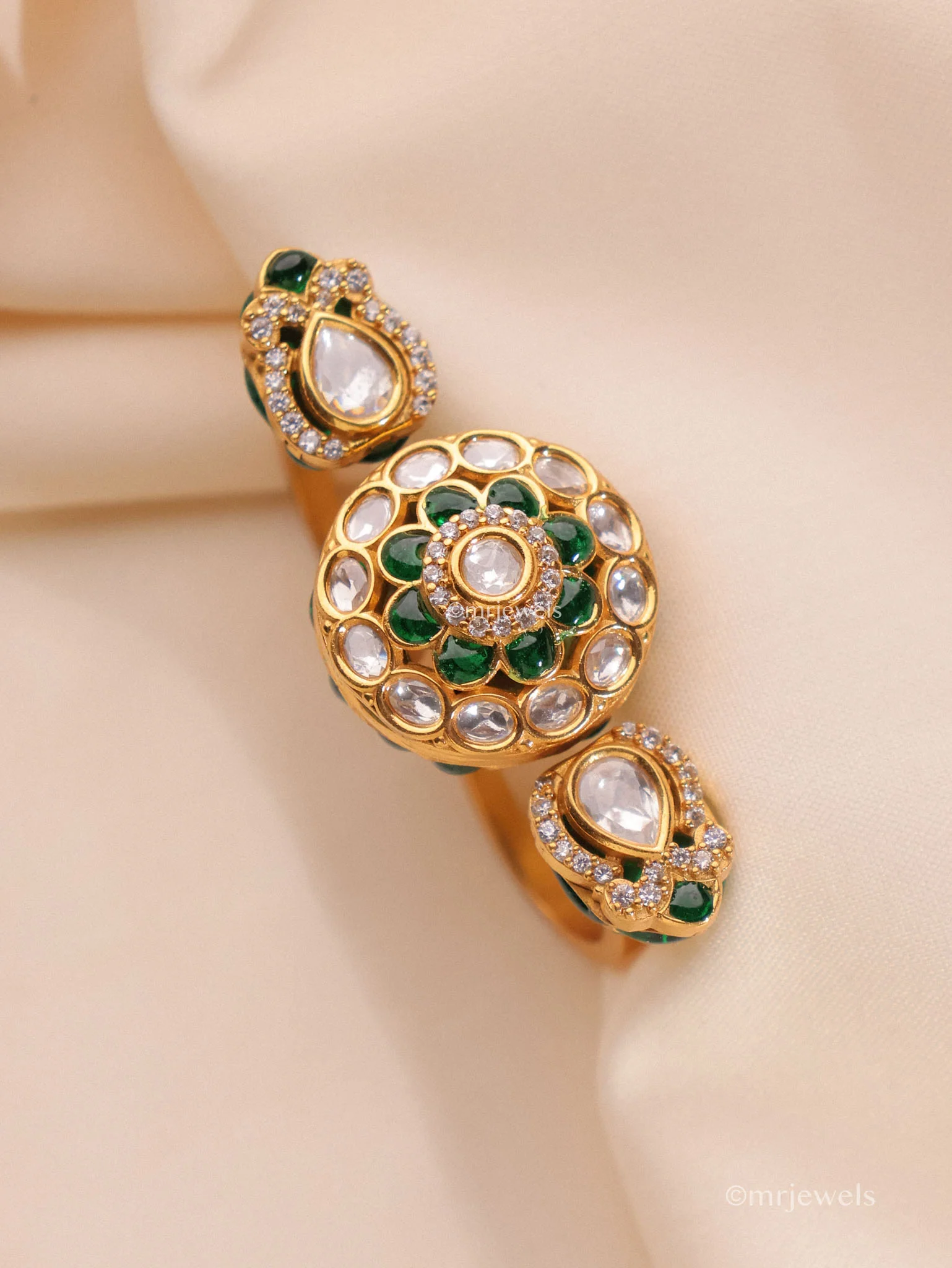 Arinya Statement Kundan Cocktail Ring - Image 2
