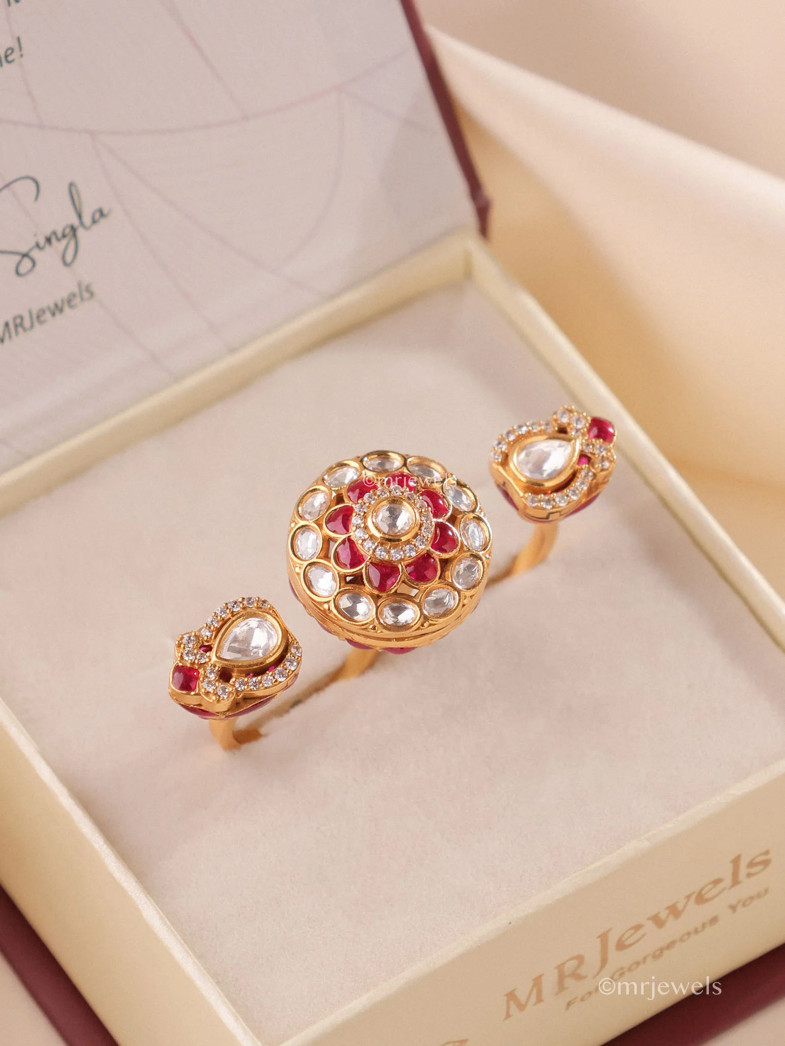 Arinya Statement Kundan Cocktail Ring - Image 5