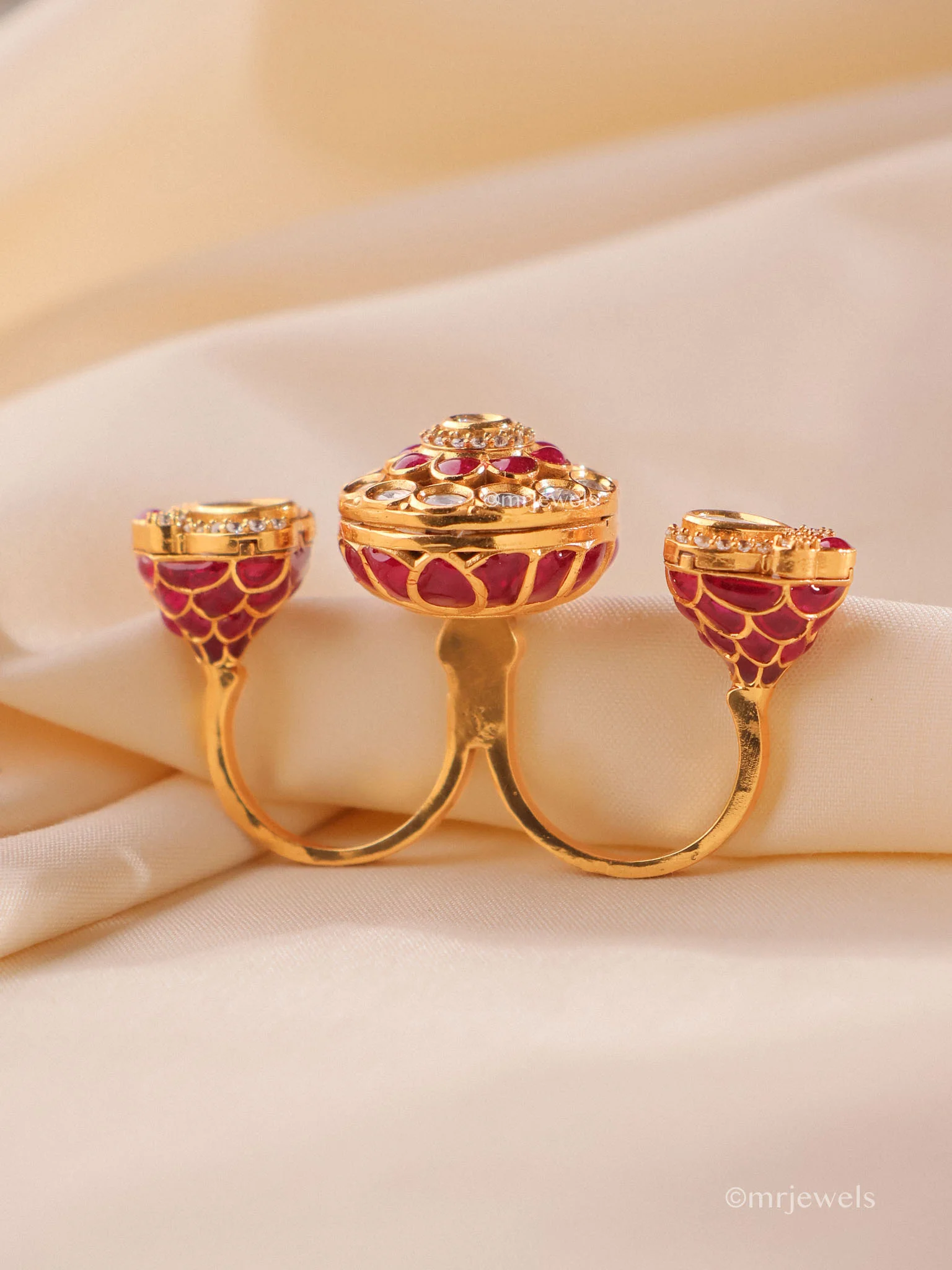 Arinya Statement Kundan Cocktail Ring - Image 7