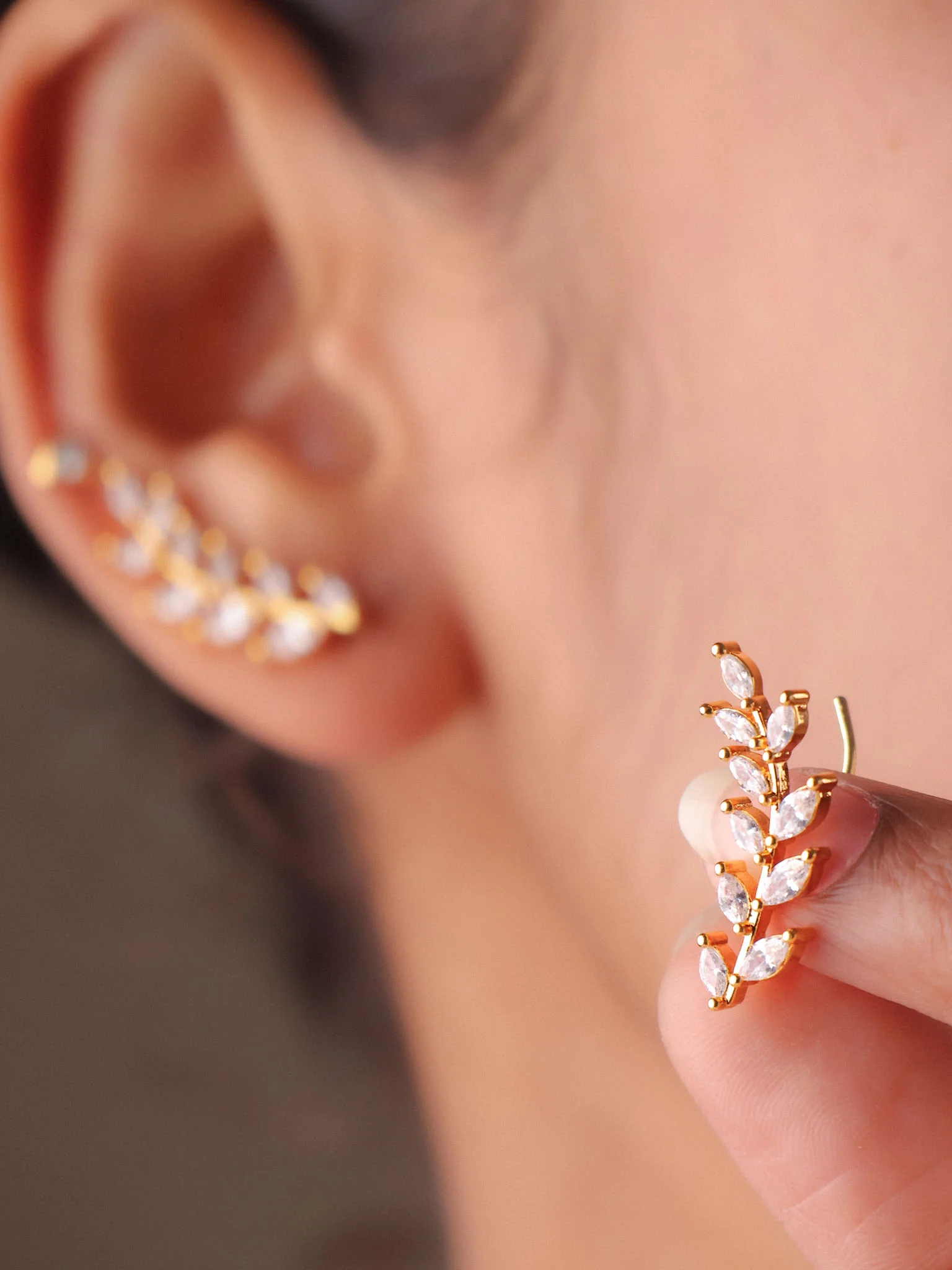 Aurelia Crystal Vine Earcuff