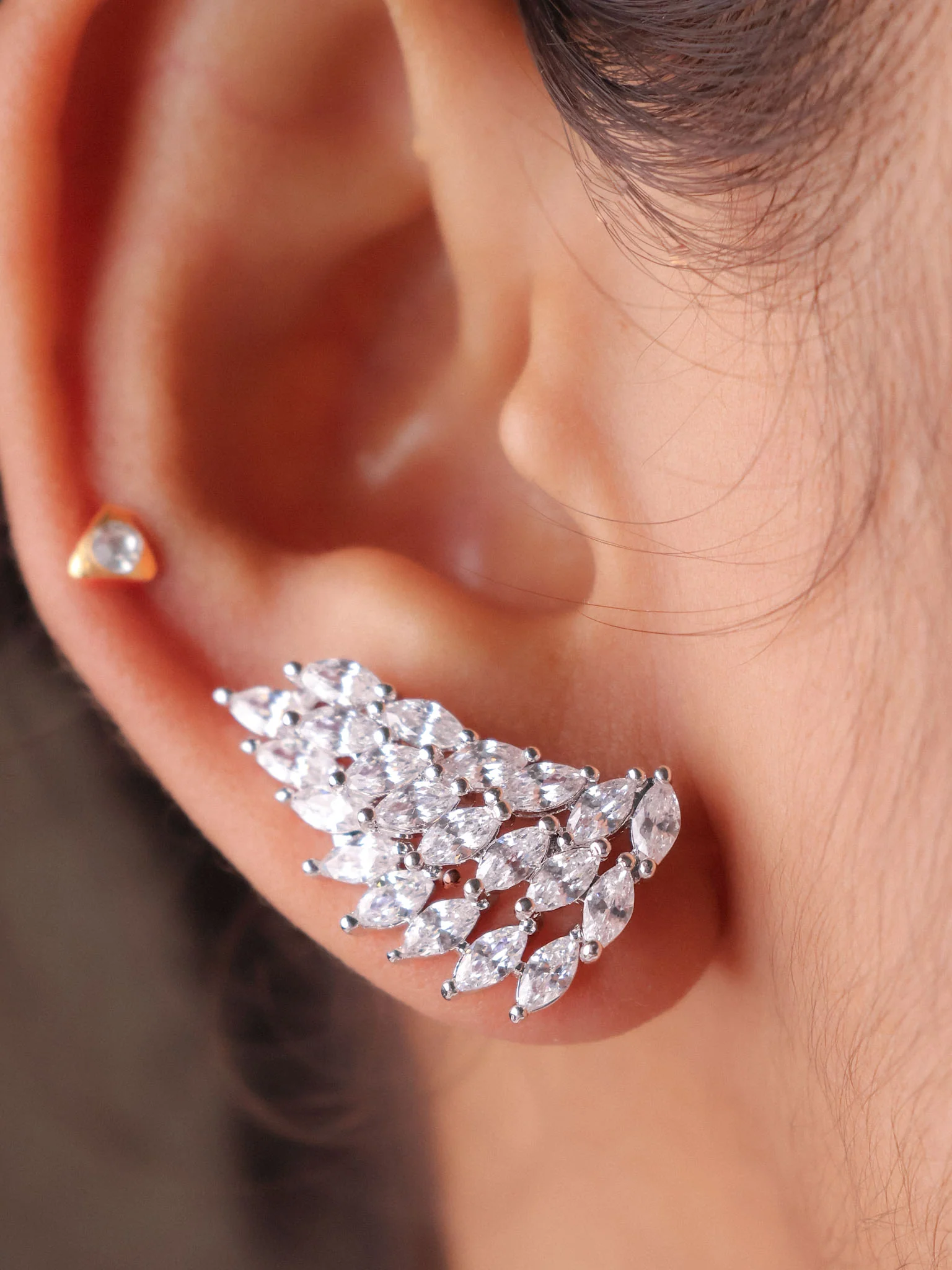 Aurelia Earcuff