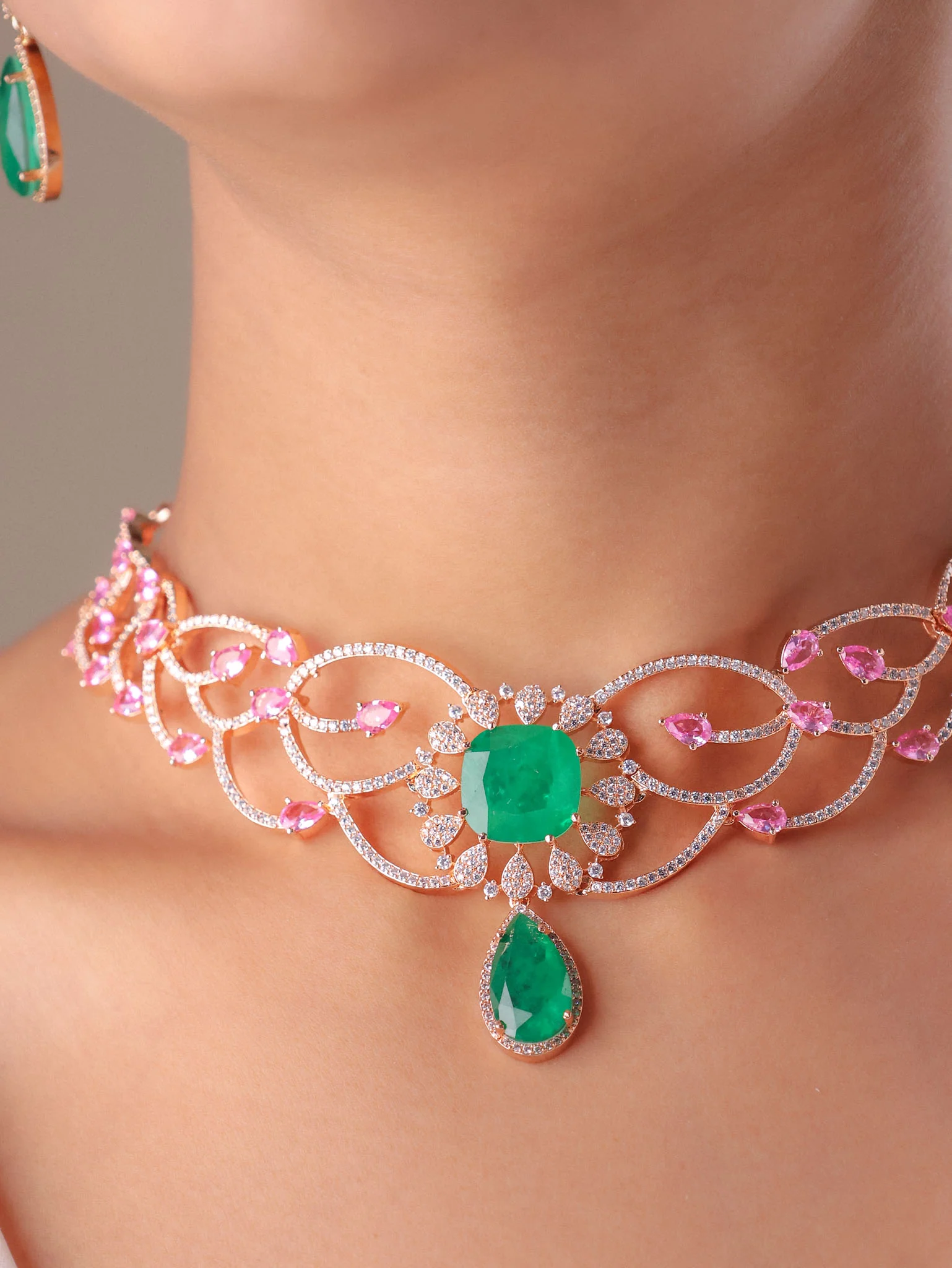 Aurora Luxury Diamond Choker Set - Image 10