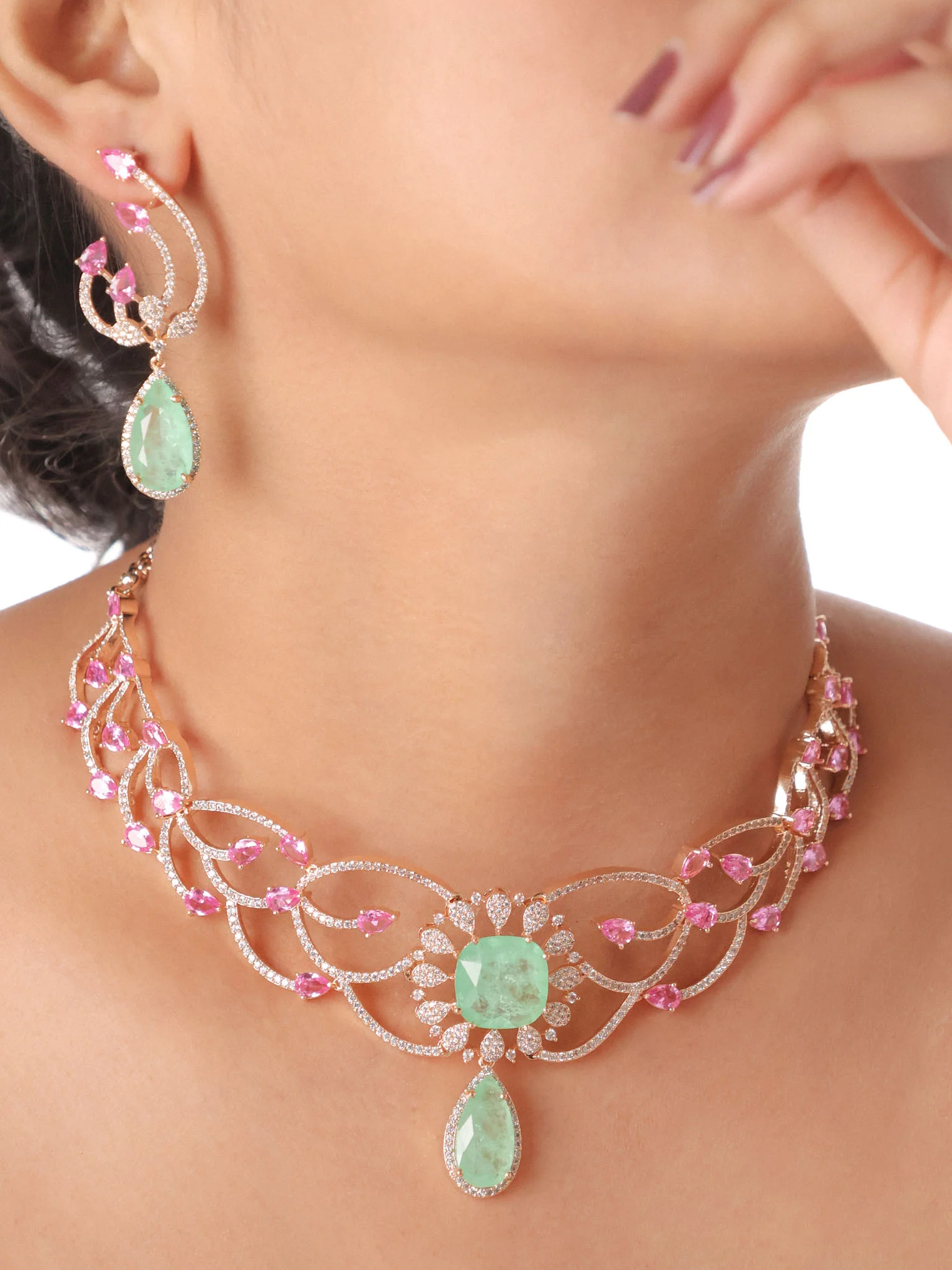 Aurora Luxury Diamond Choker Set - Image 3