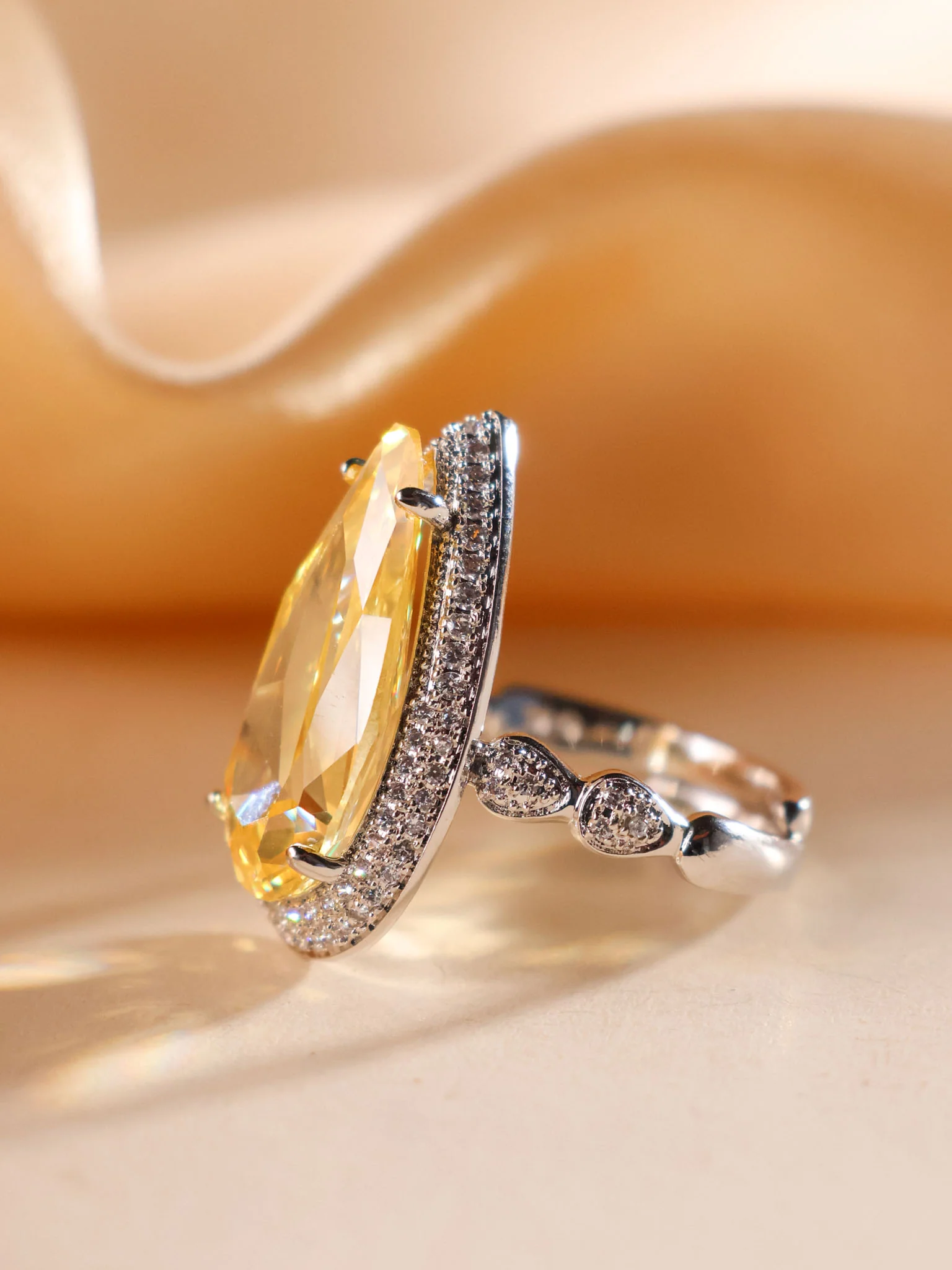Aurora Statement Diamond Ring - Image 3