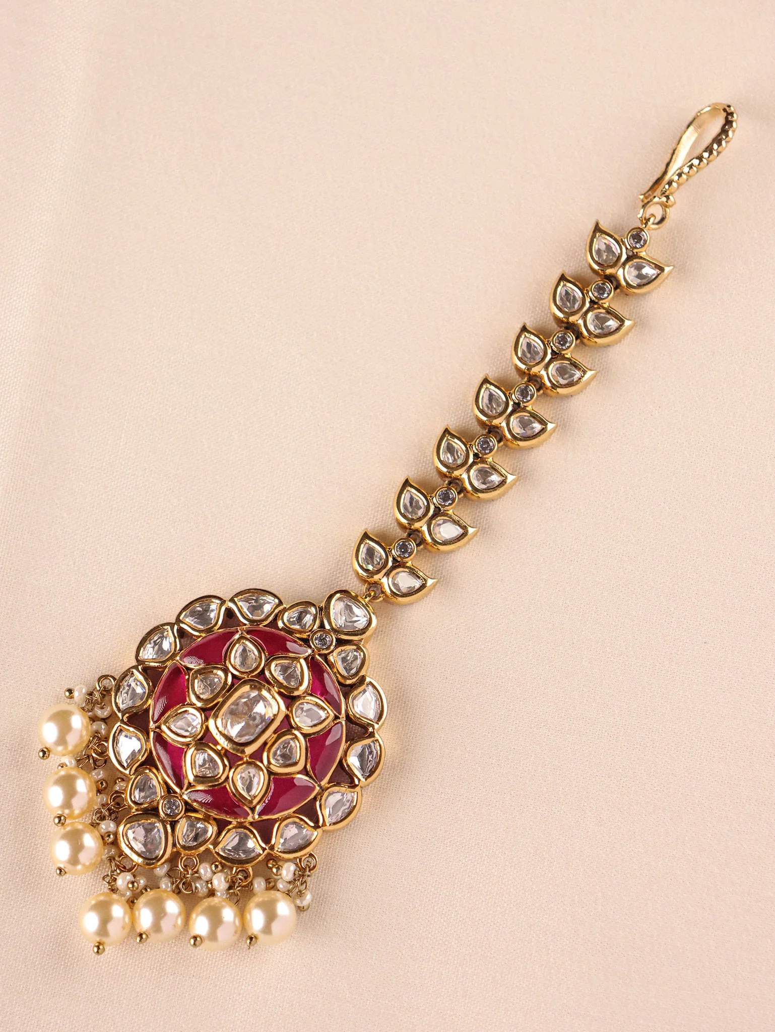 Bridal Kundan Maang Tikka with Pearl Drop - Image 4
