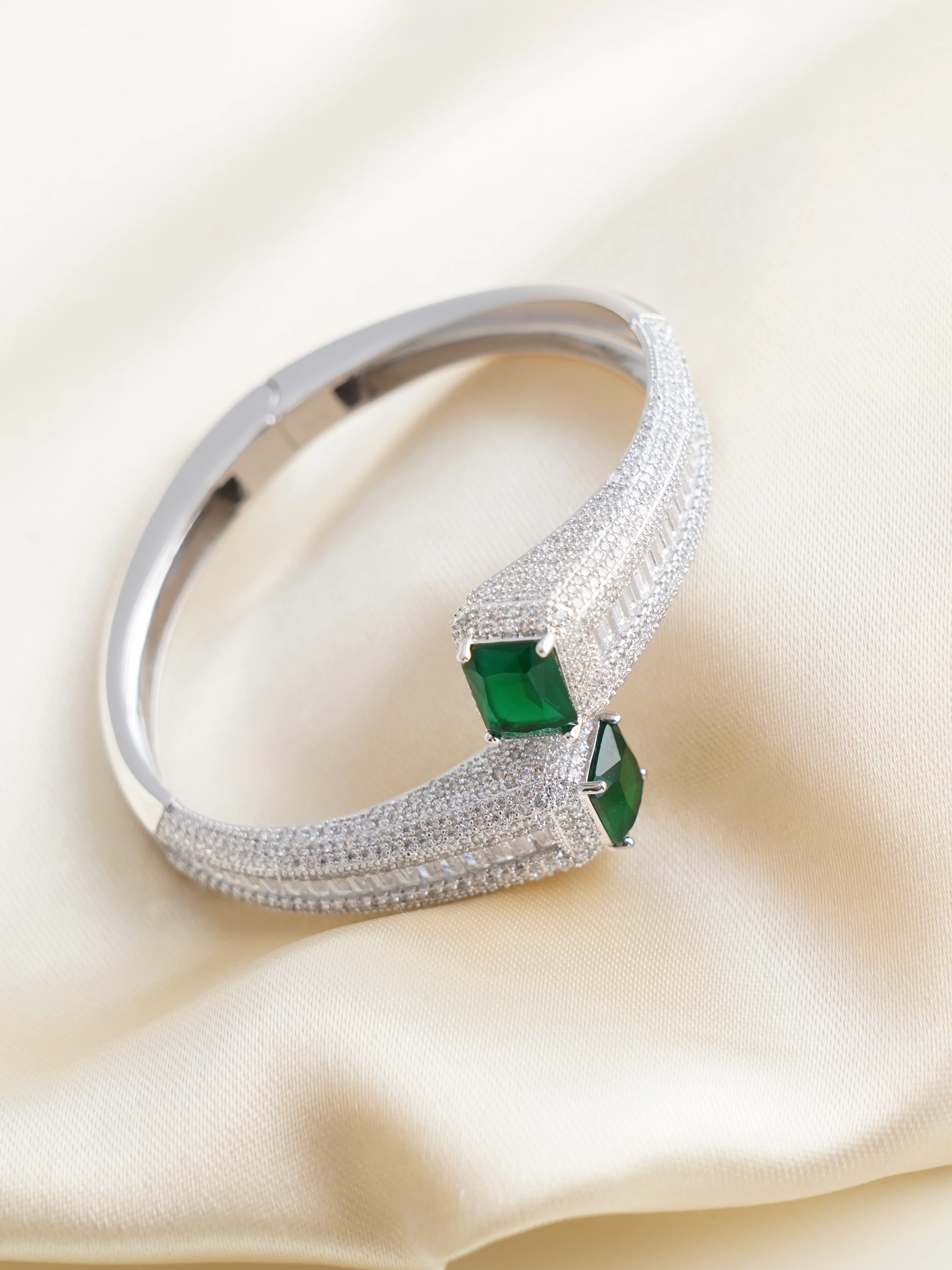 Celestia Luxe Bracelets – Multicolor Stone Glamour - Image 5