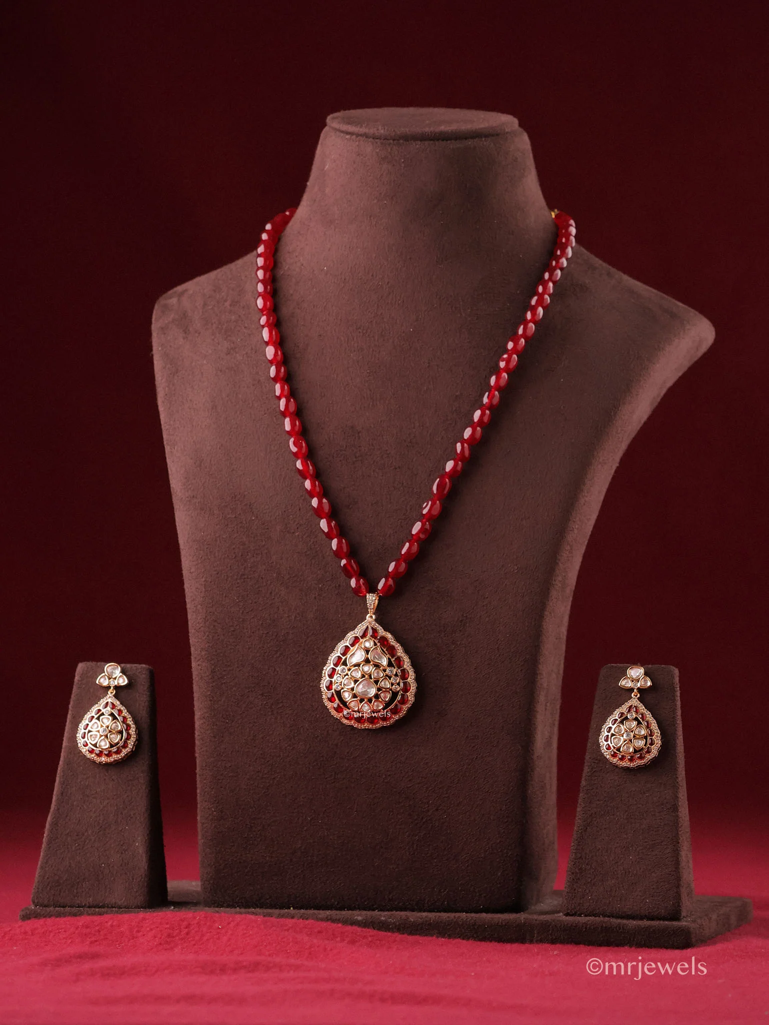 Charvi Polki Pendant Set
