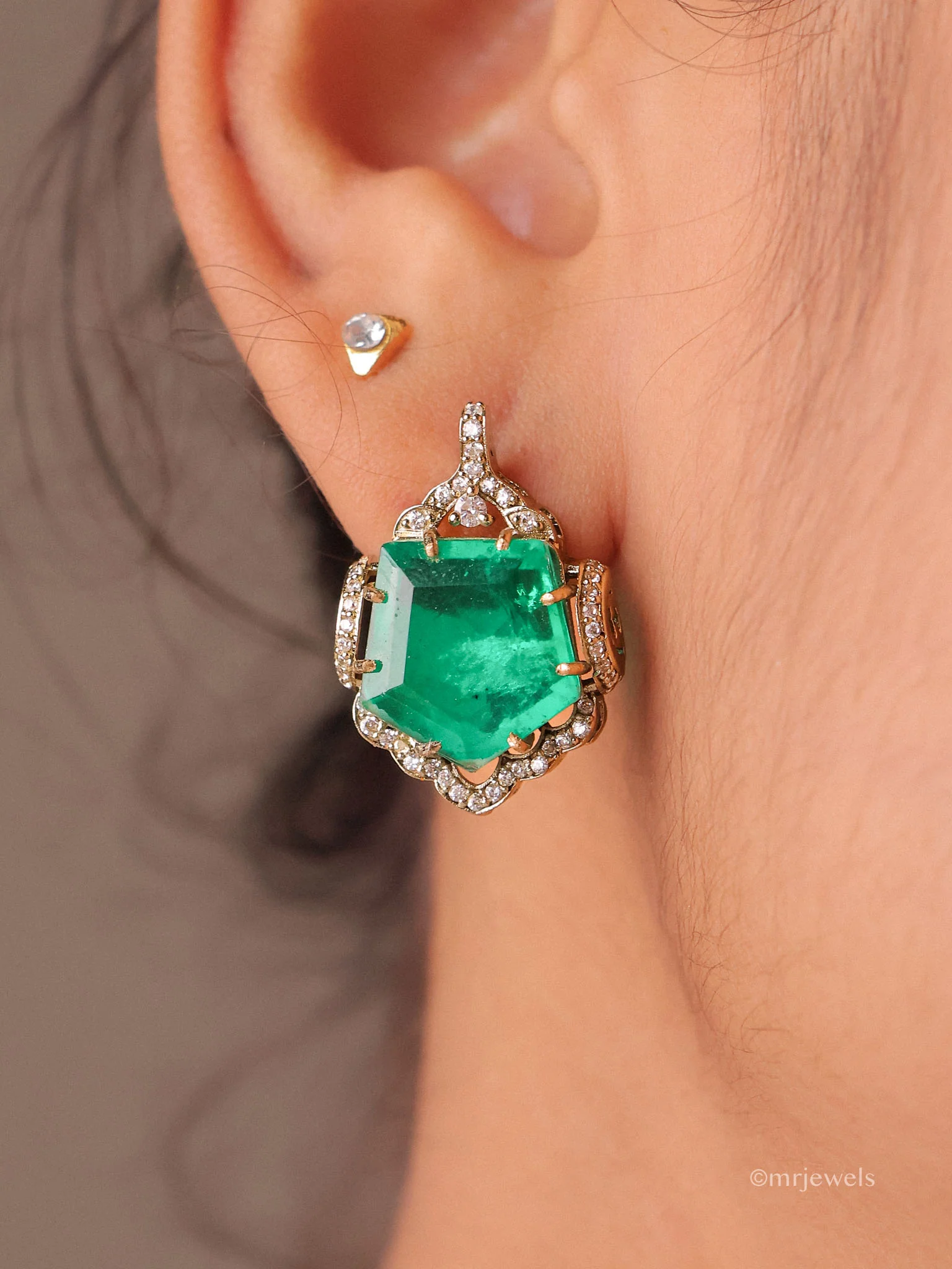 Saanvi Pendant Set - Image 10