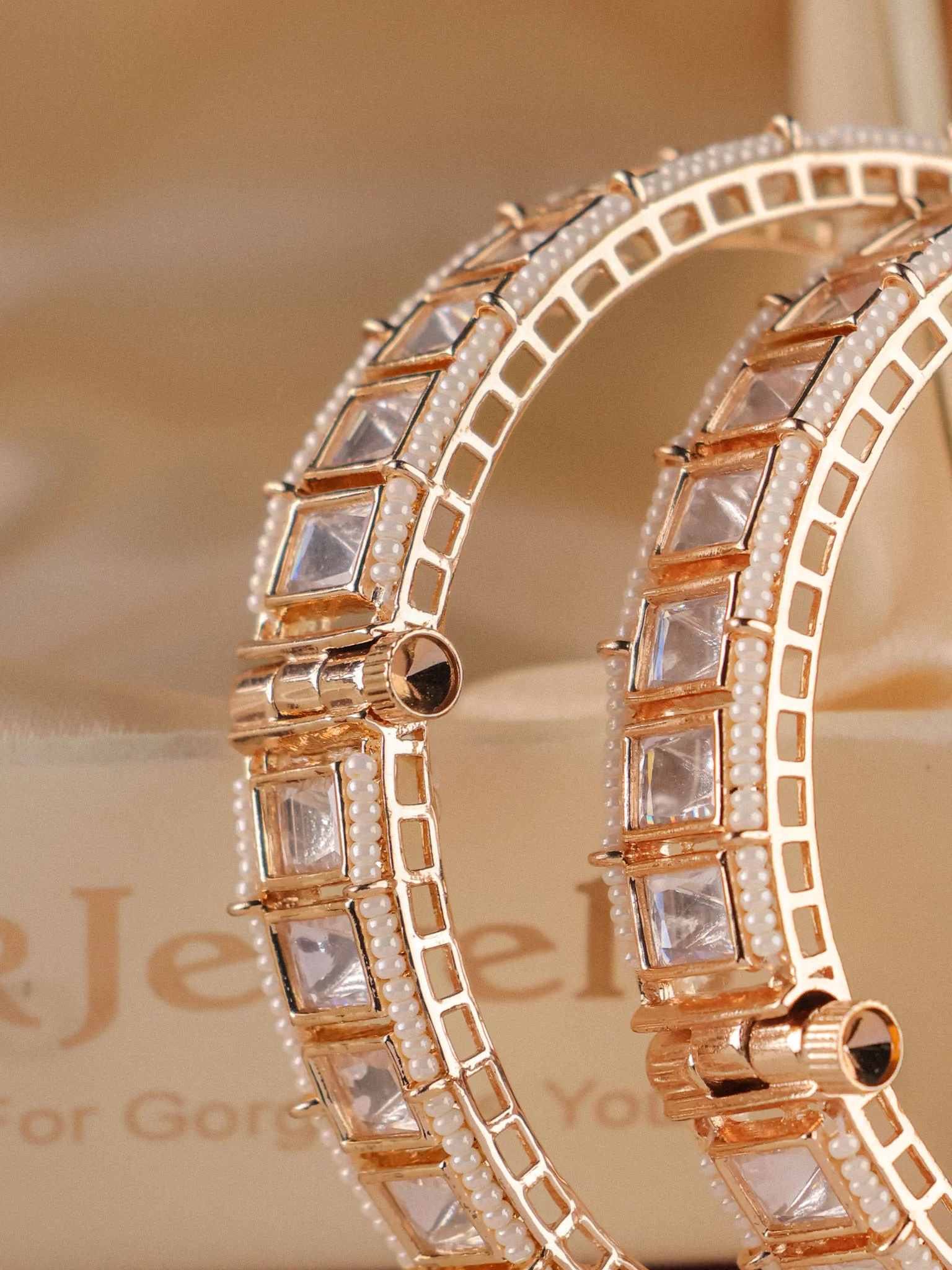 Élan Moissanite Line Bangles (Set of 2) - Image 4