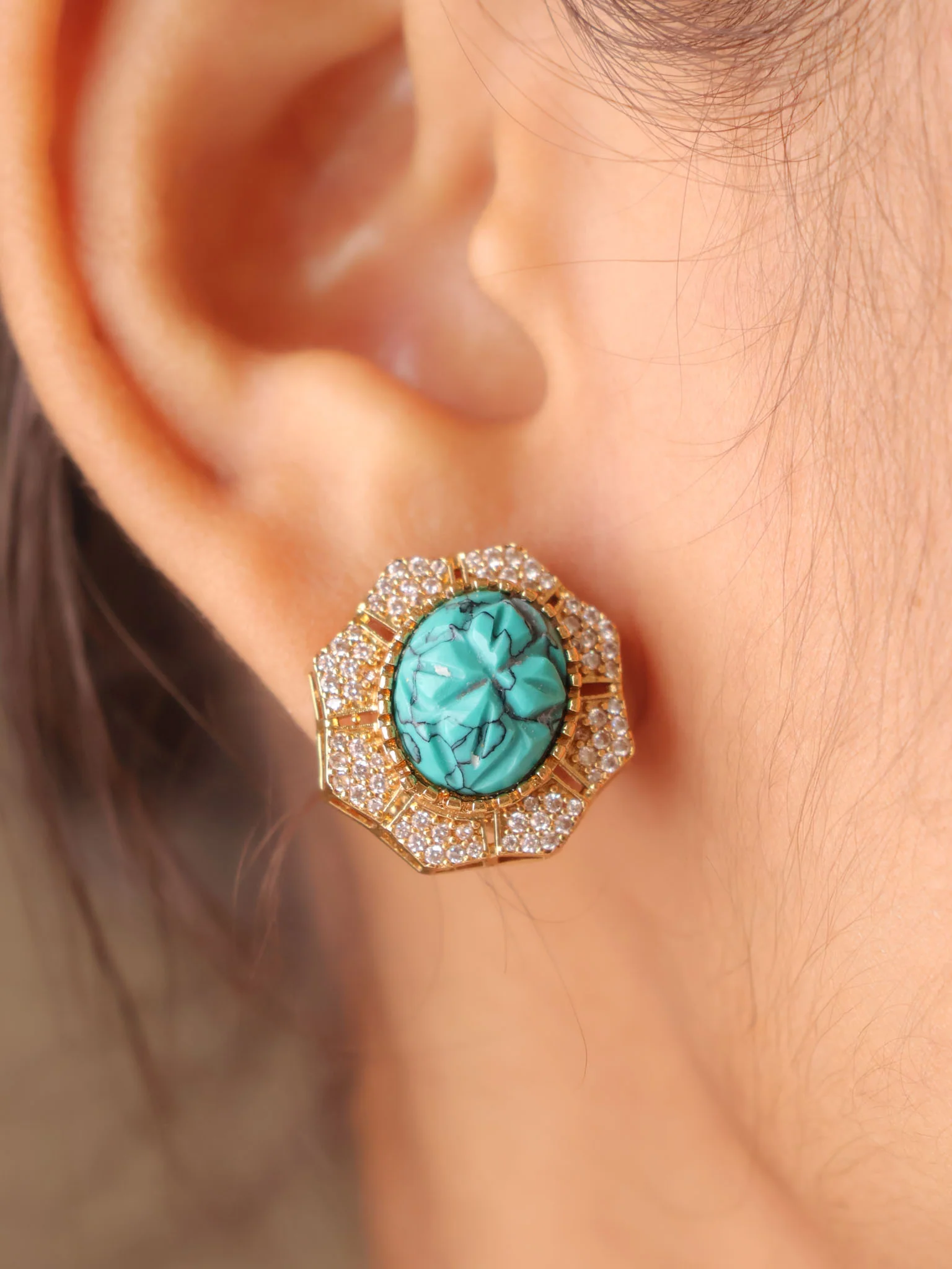 Elara Carved Stone Pendant Set - Image 7
