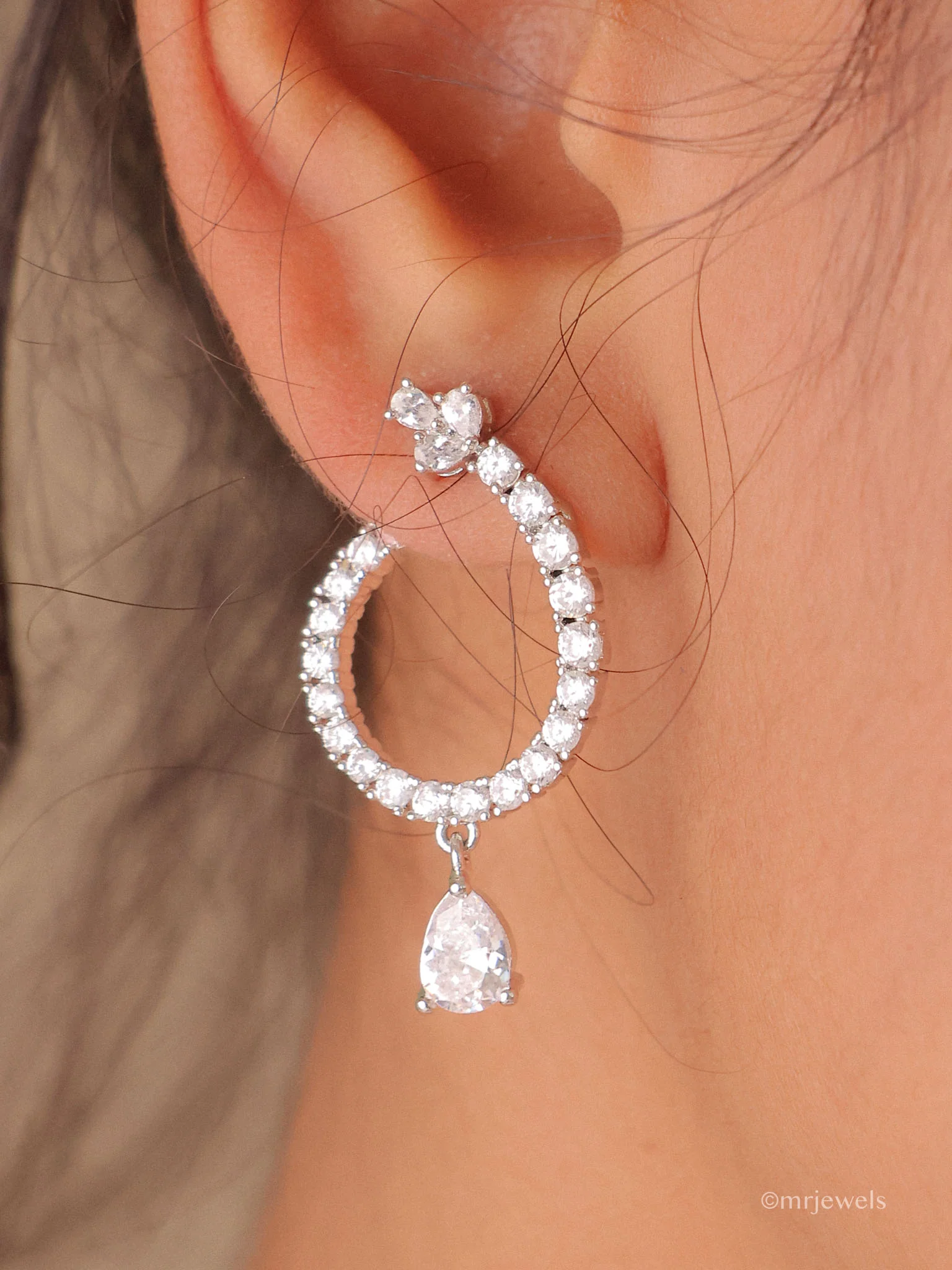 Elara Crystal Lariat Set - Image 3
