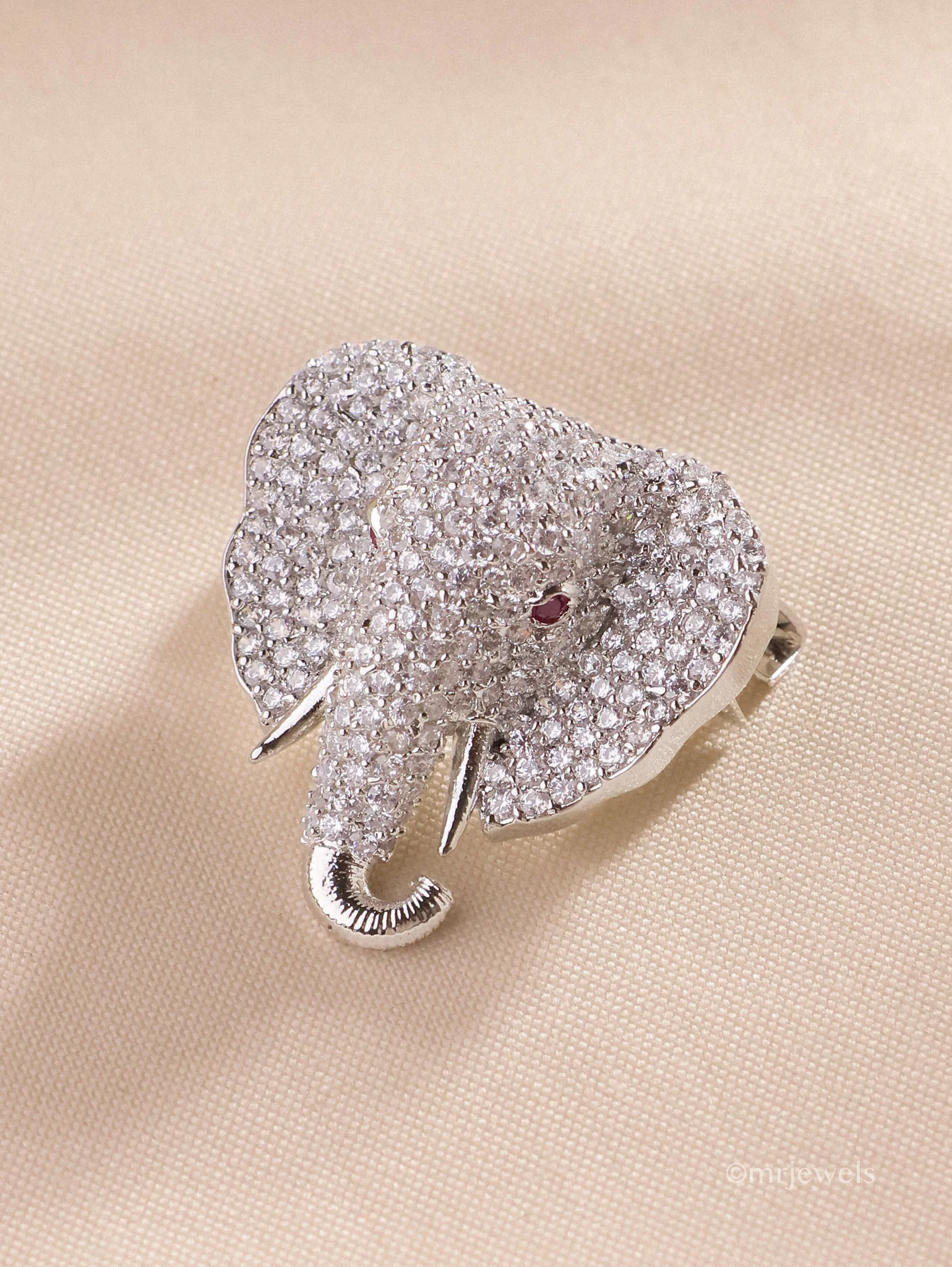 Elephant Collar Brooch - Image 4