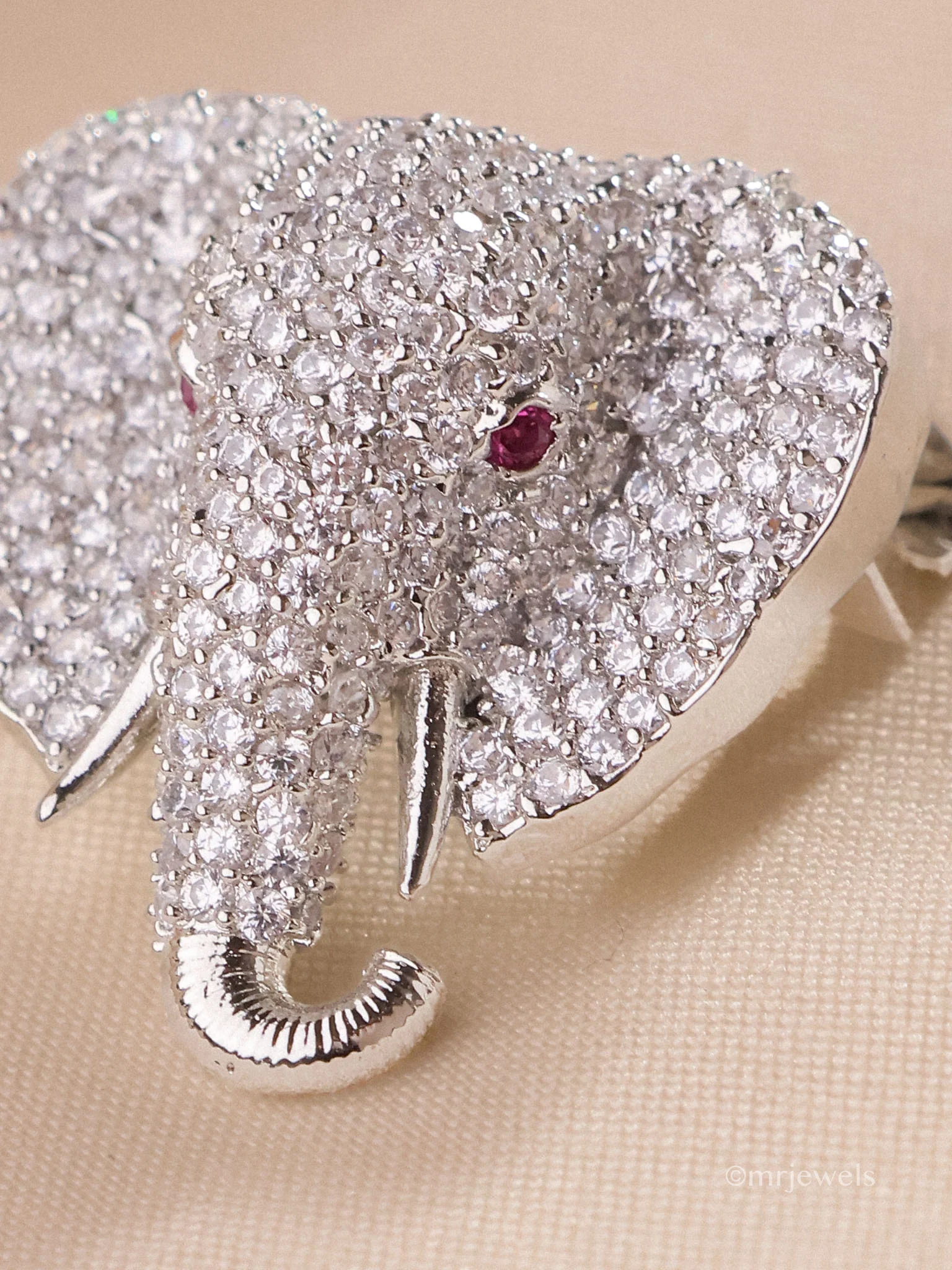 Elephant Collar Brooch - Image 6