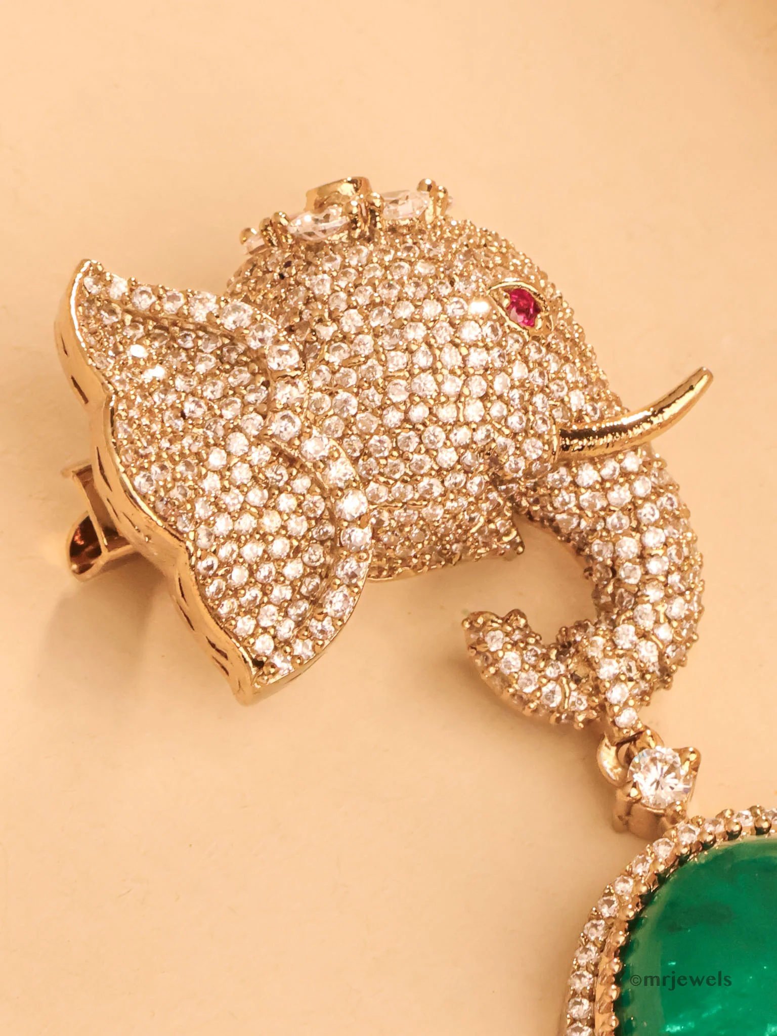 Elephant Emerald Brooch - Image 3