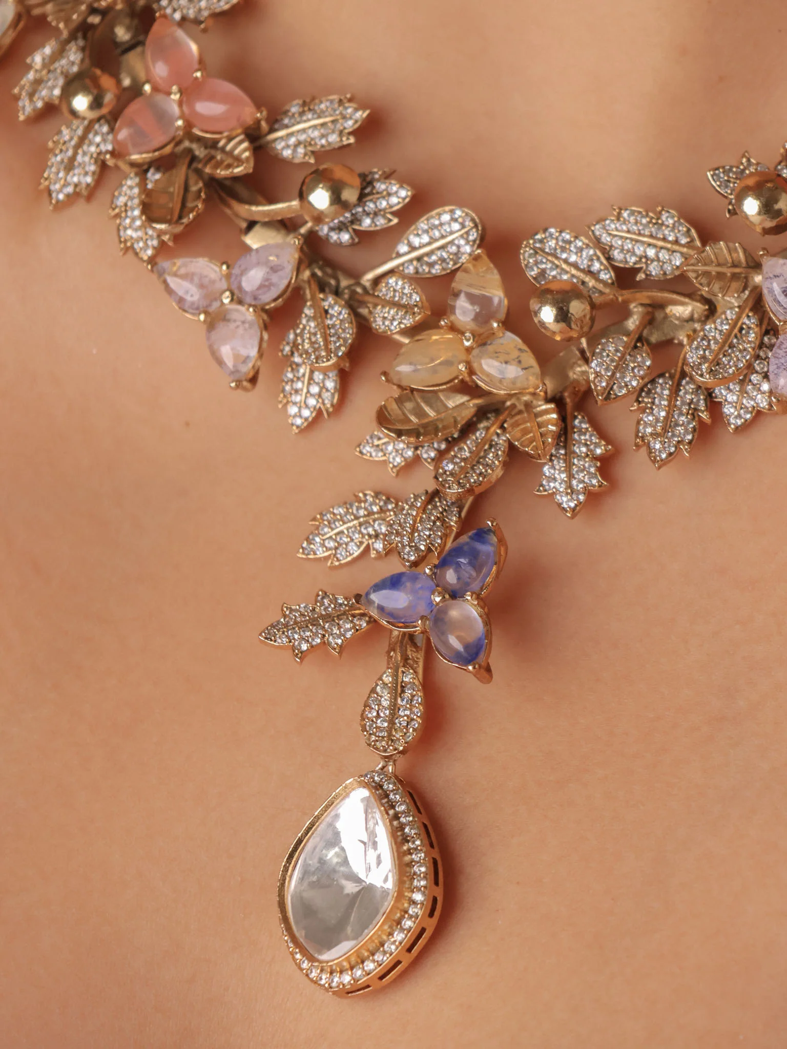 Elysara Jardin Luxe Necklace Set - Image 2