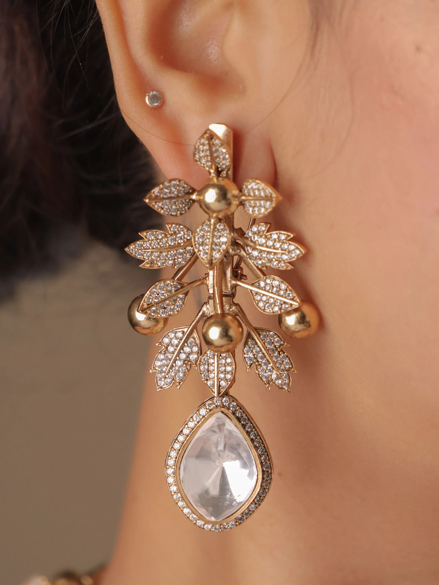 Elysara Jardin Luxe Necklace Set - Image 3