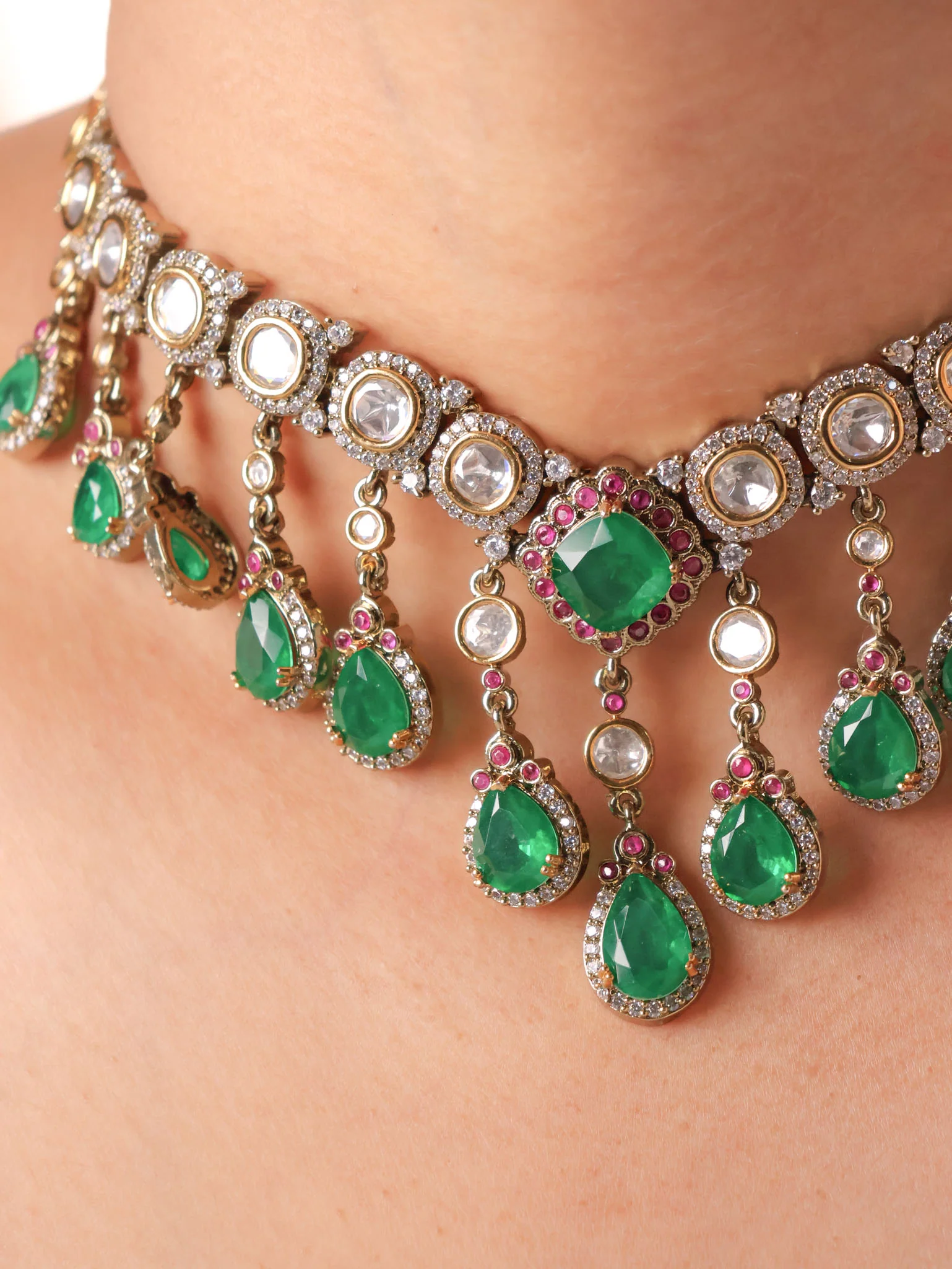 Emerald Dewdrop Polki Fringe Choker Set - Image 2