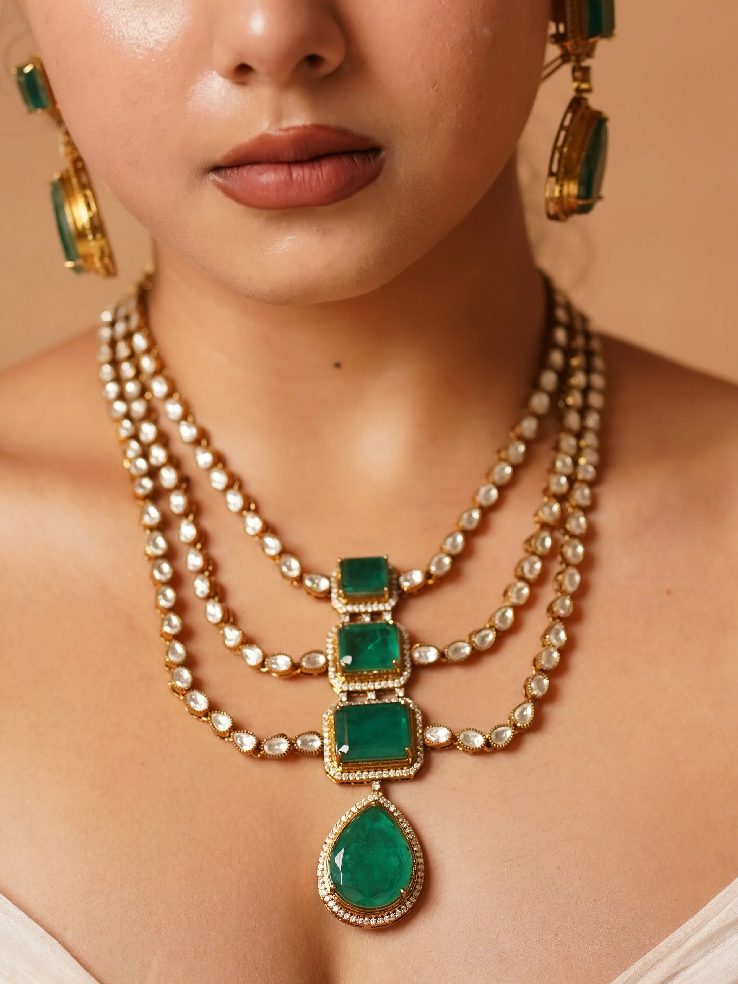 Emerald Green Victorian Necklace Set - Image 2
