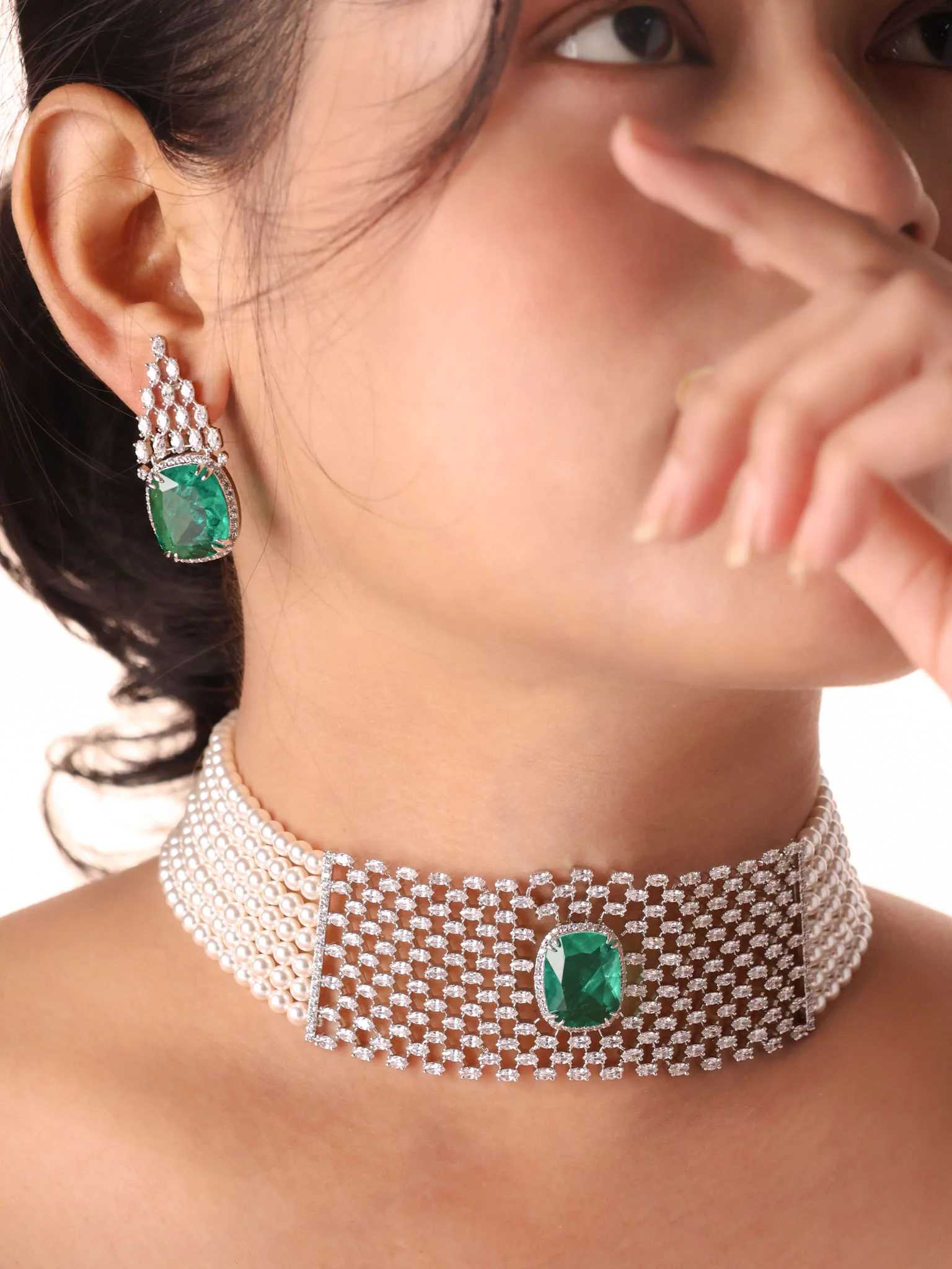 Emerald Grid Pearl Choker Set