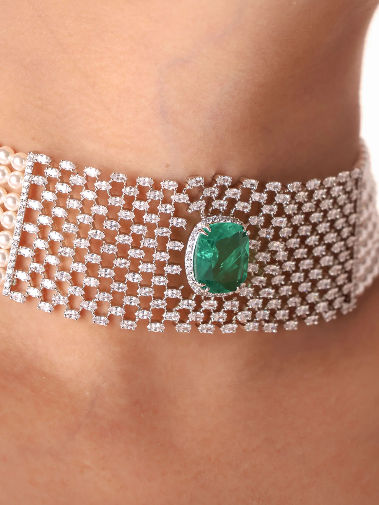 Emerald Grid Pearl Choker Set - Image 2