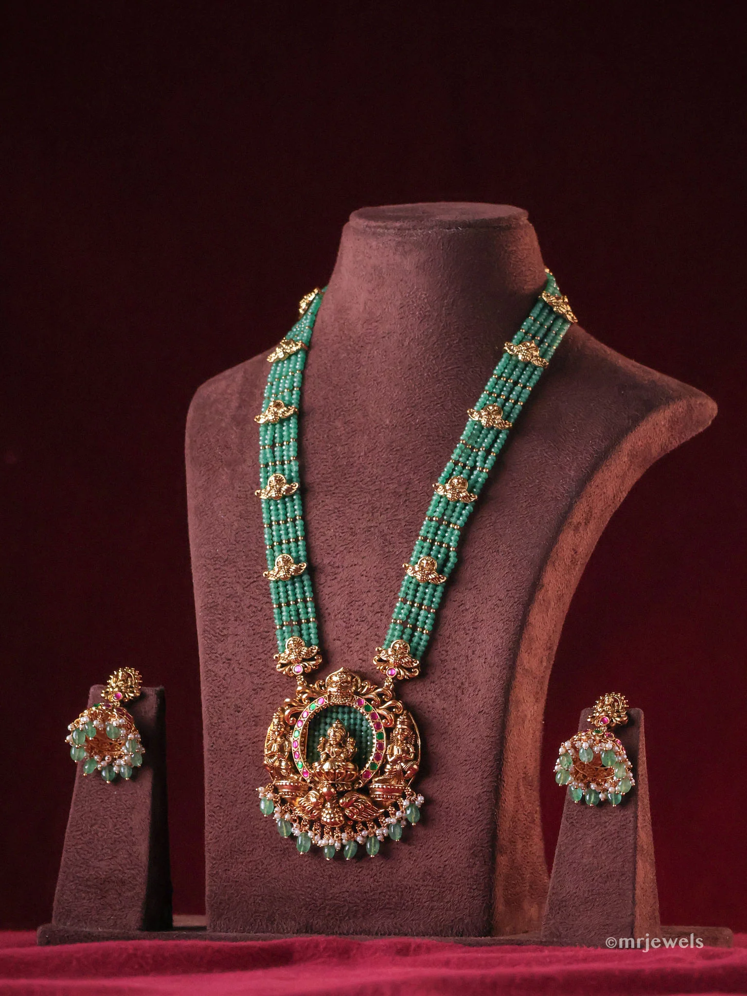 Emerald Lakshmi Temple Jewellery Set (with Earrings)