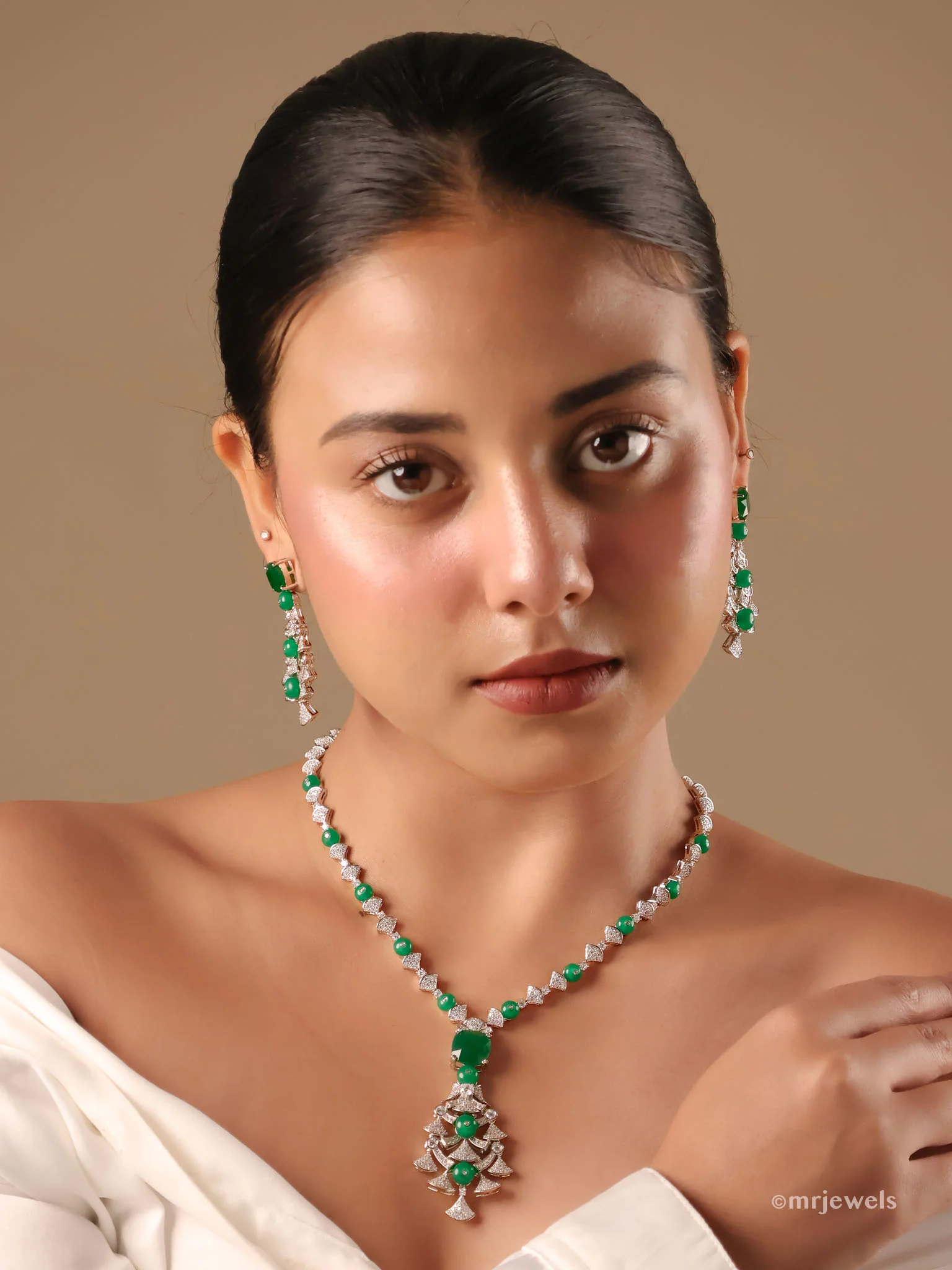 Emerald Pumpkin Beads Diamond-Necklace Set