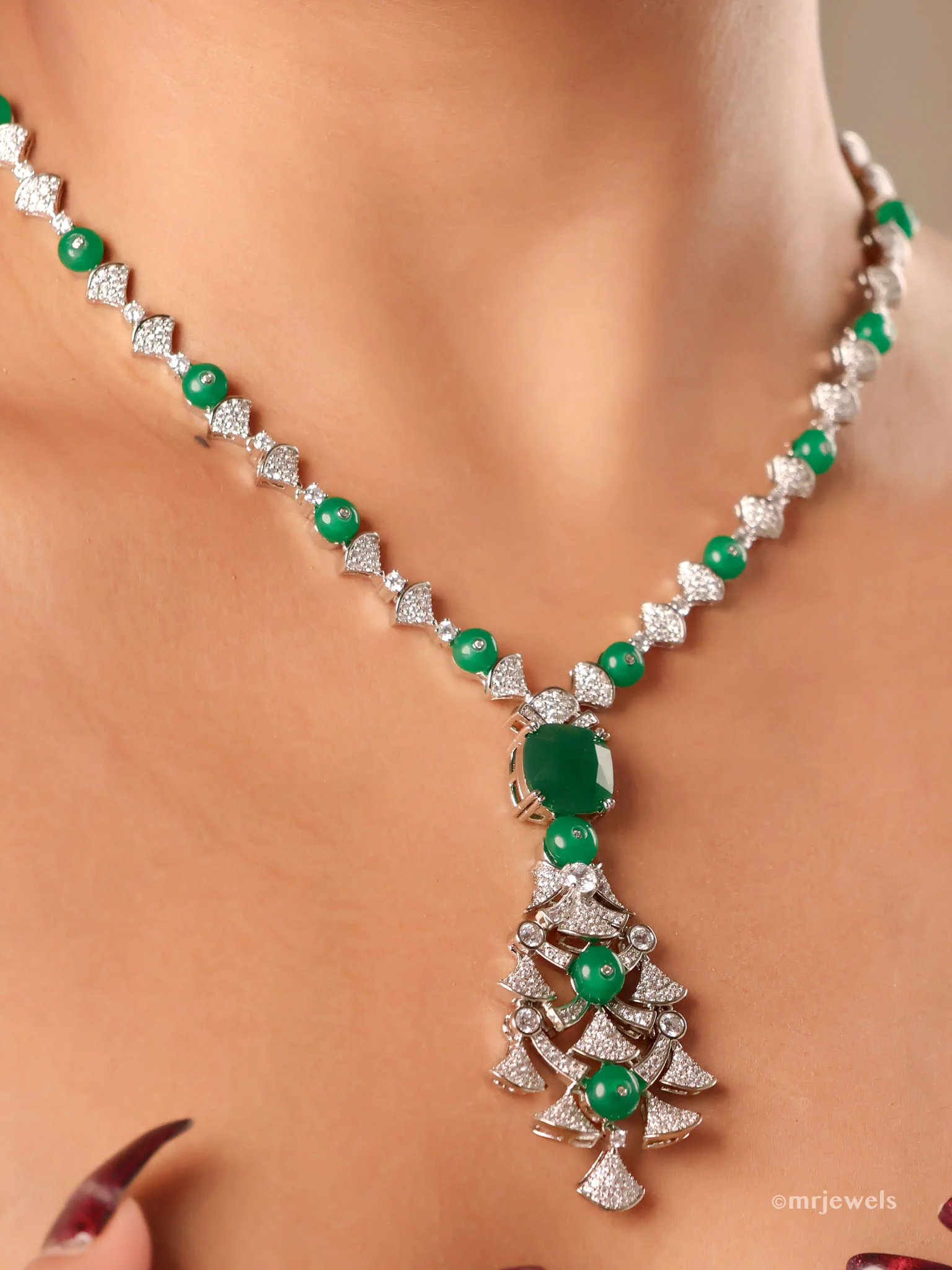 Emerald Pumpkin Beads Diamond-Necklace Set - Image 2