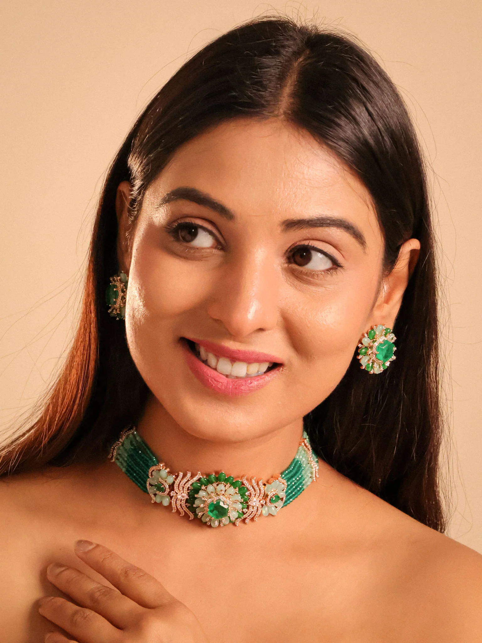 Emerald Radiance Beaded Choker Set