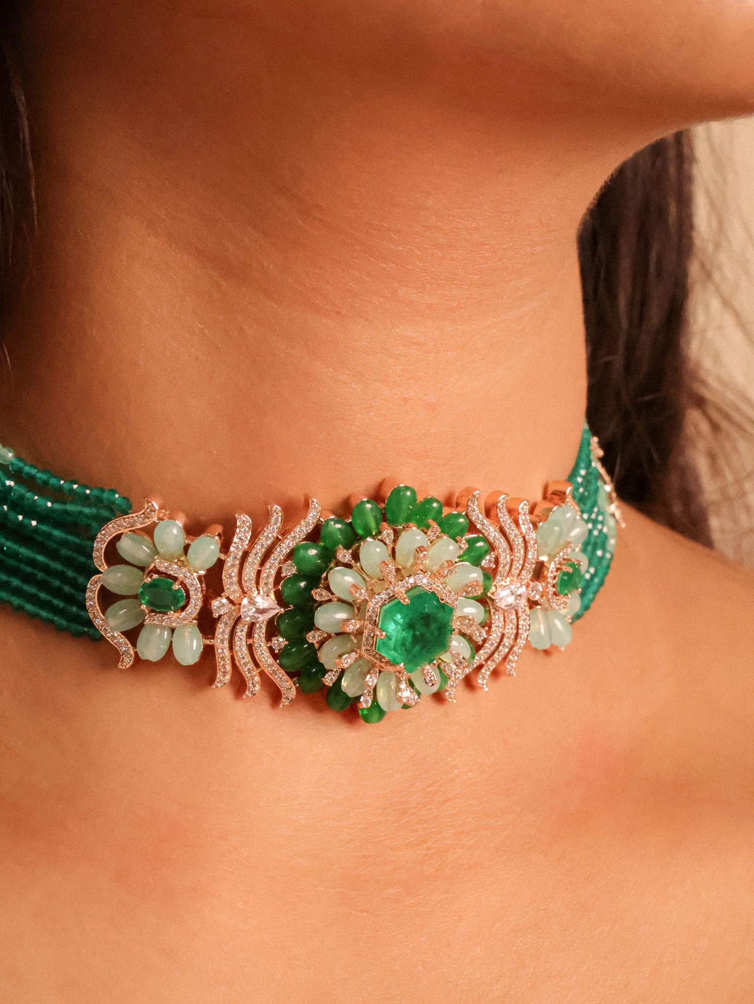 Emerald Radiance Beaded Choker Set - Image 2