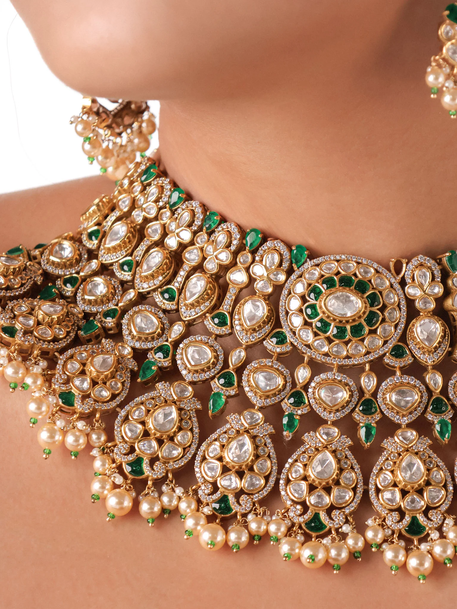 Emerald Rajwada Polki Bridal Set - Image 2