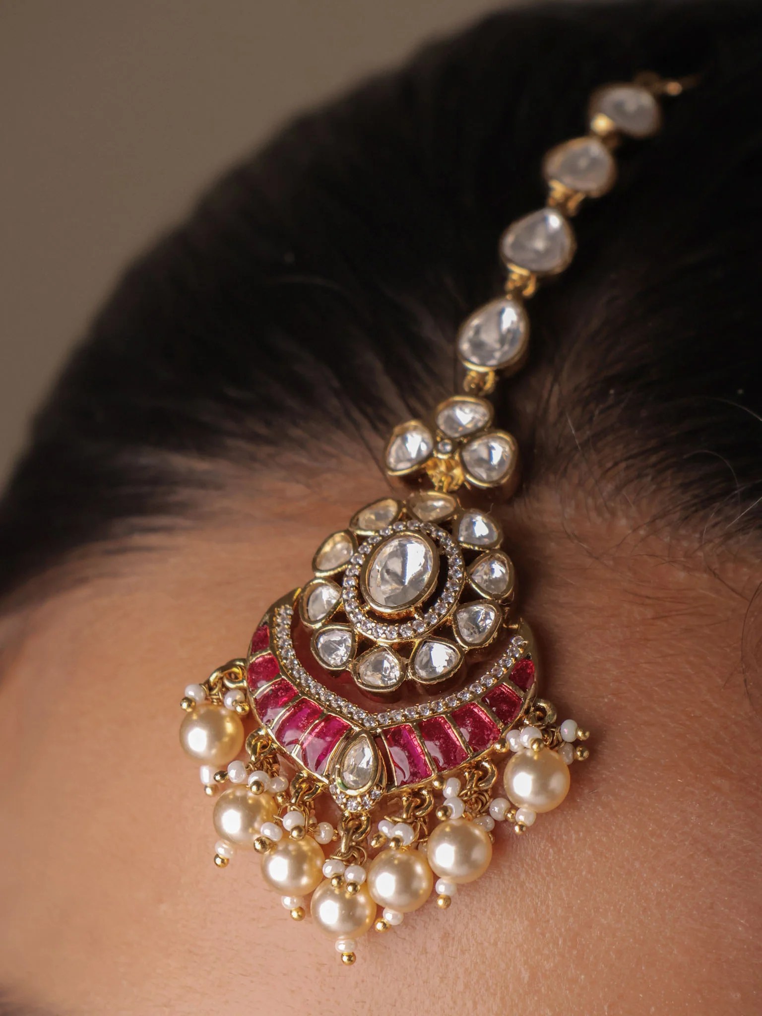 Emerald Rajwada Polki Grandeur Choker - Image 3