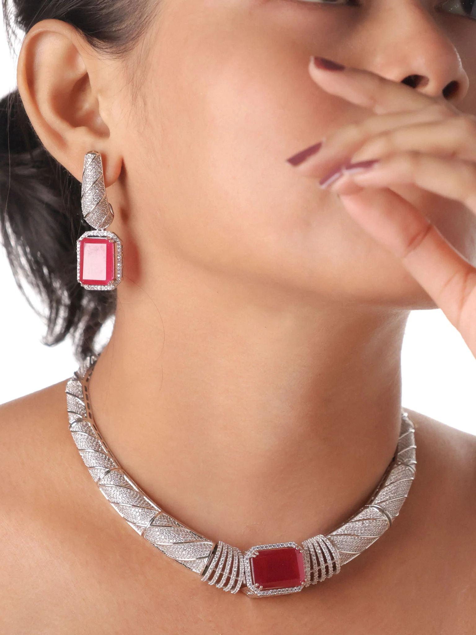 Emerald Regent Pavé Choker Set - Image 4