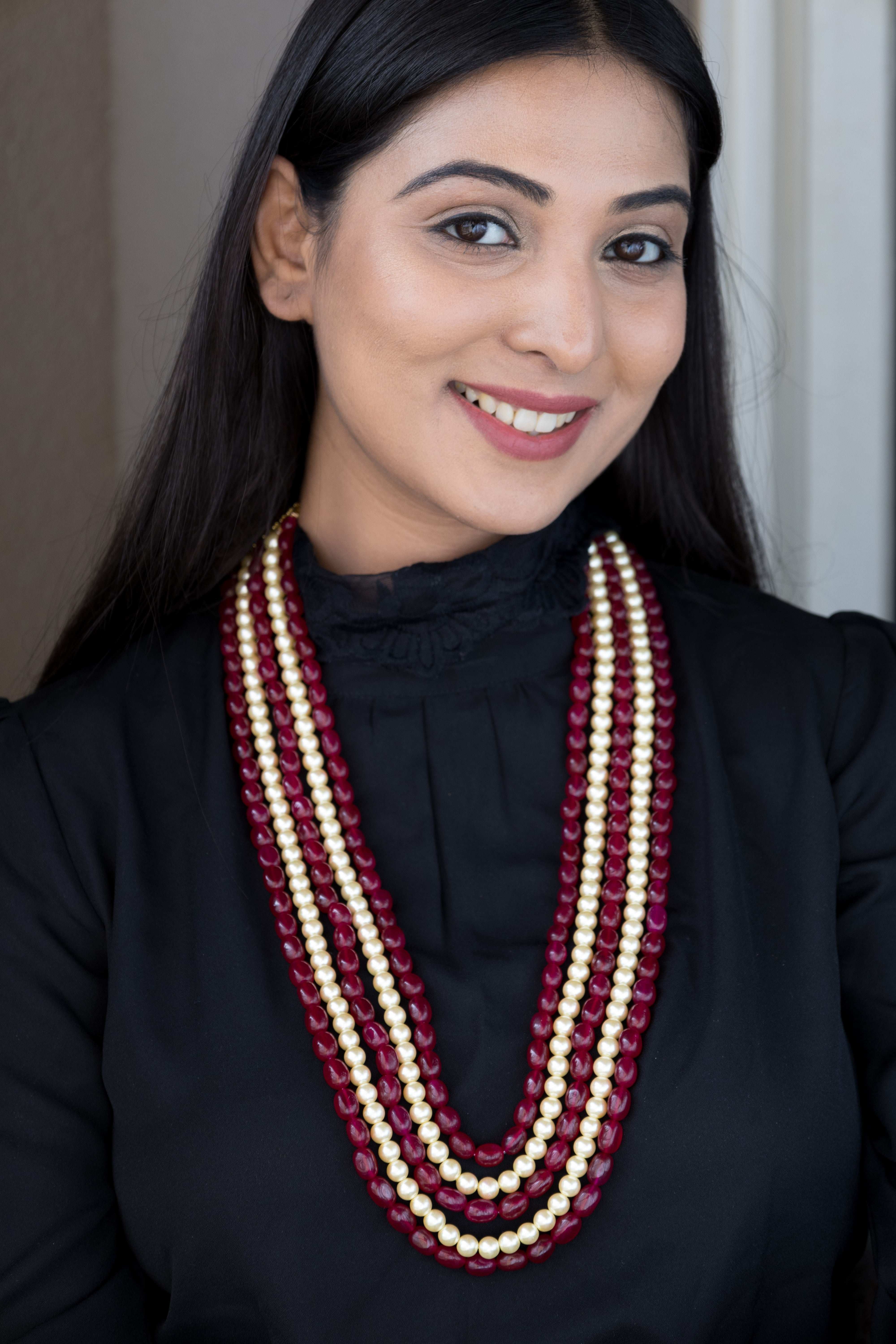 Emerald / Ruby - Elegant Layered Pearl Necklace - Image 2
