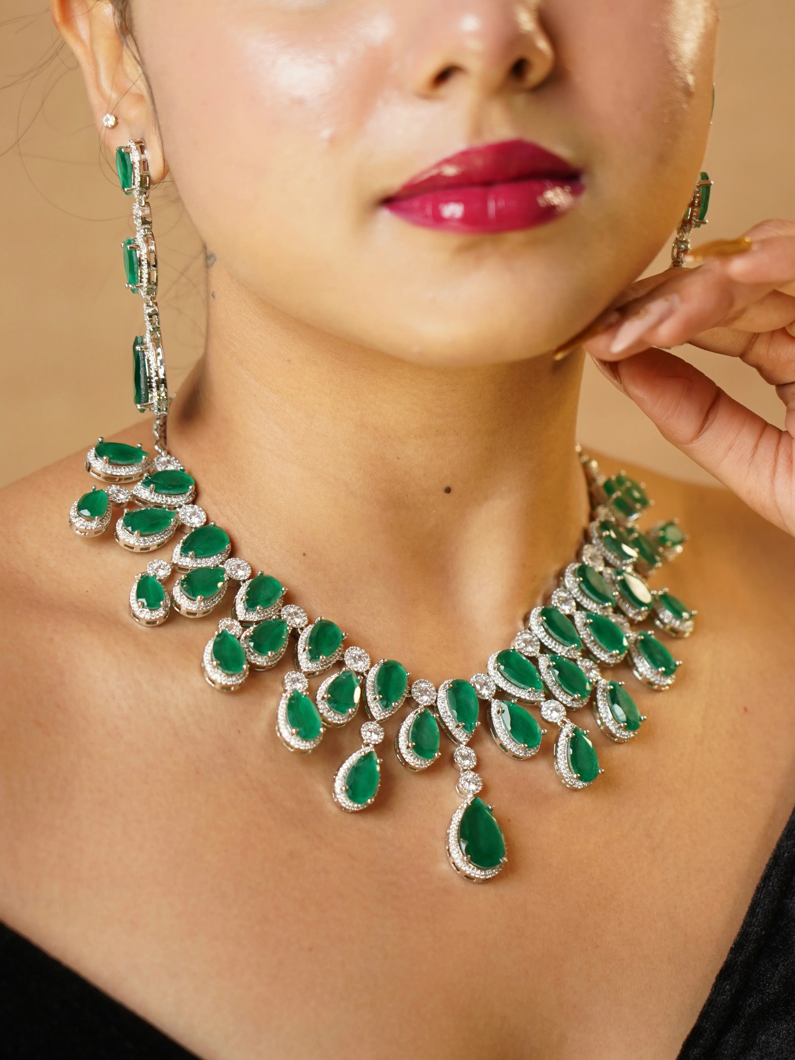 Emerald Statement Necklace Set - Image 2